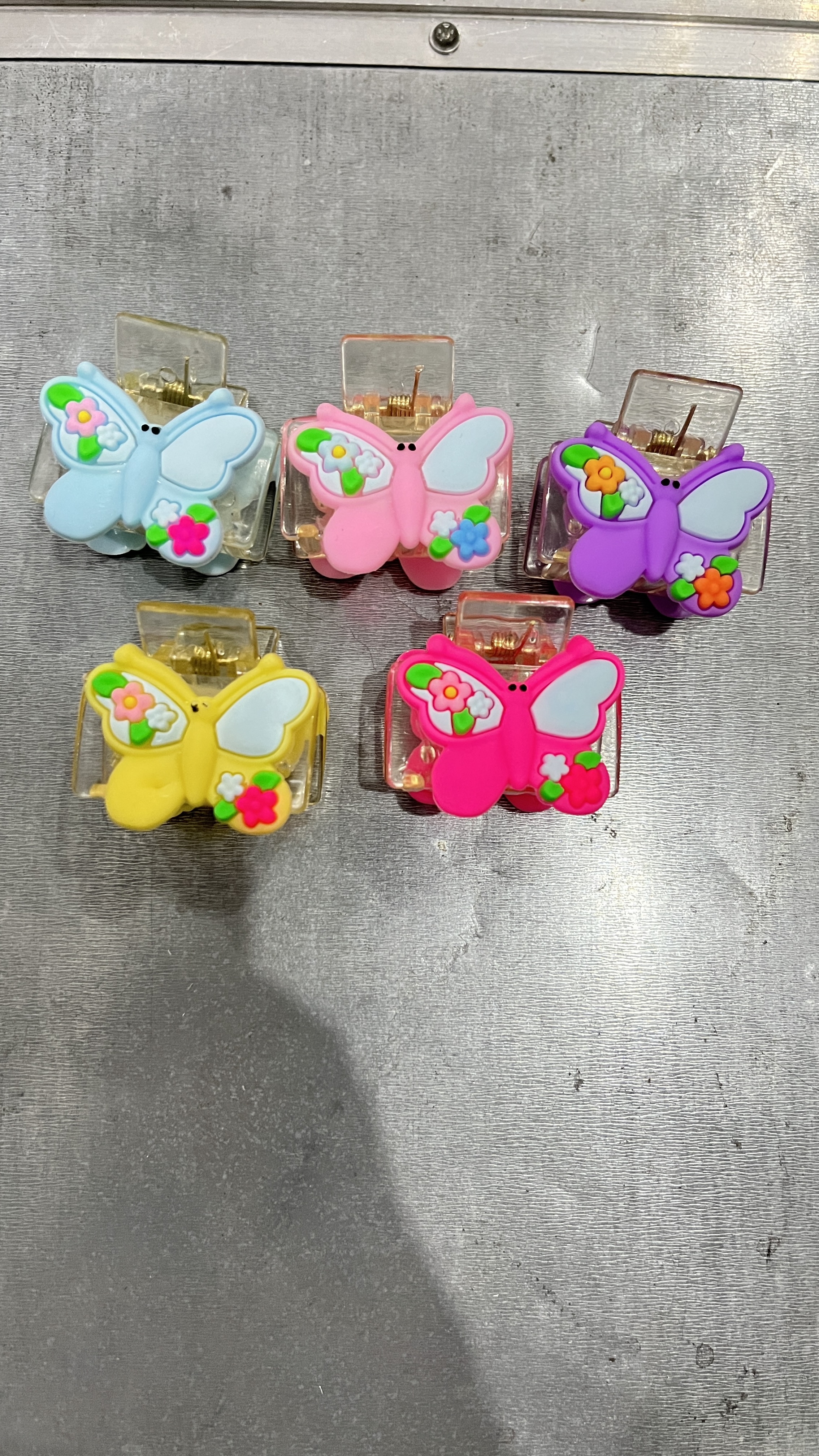 Flowers, butterflies, bow ties Application Scenario
