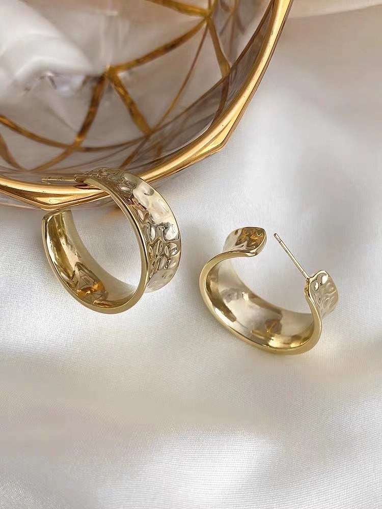 Korean version ear loops