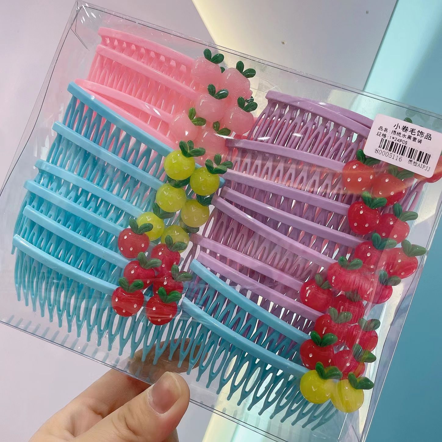 New children's cartoon comb for autumn 2023 Application Scenario