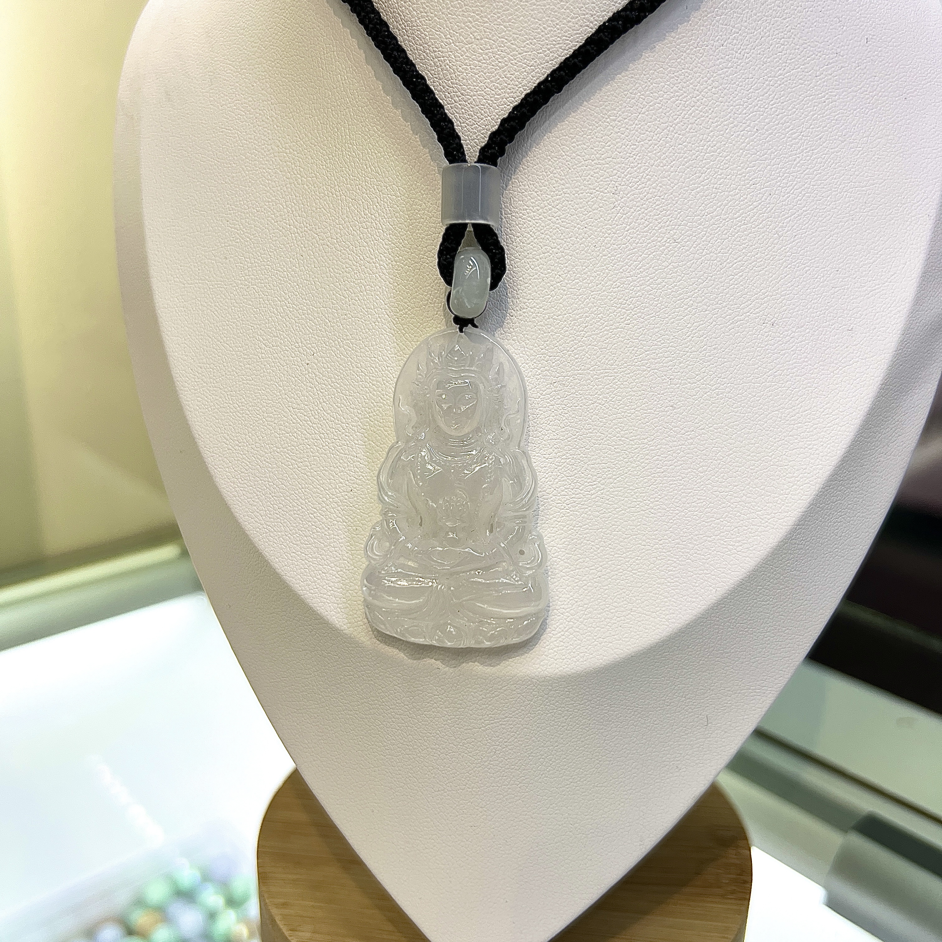 【 Oriental Jade 】 Natural Burmese jadeite A-grade White Ice Tara Guanyin jadeite necklace and jade jewelry