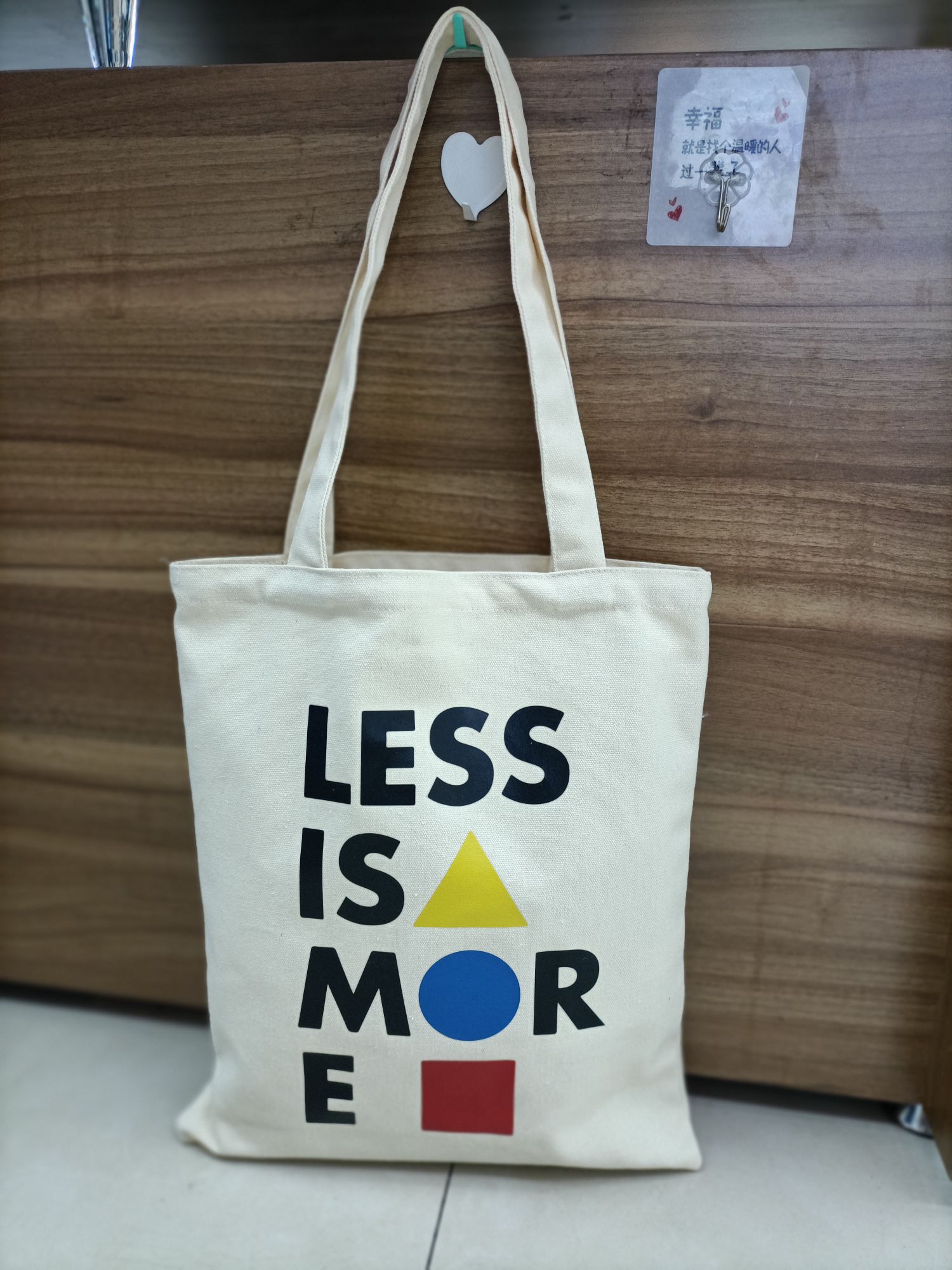 Simple canvas bag, single-shoulder backpack, printed handbag. We support custom advertising, gift and promotional bags based on provided pictures and samples