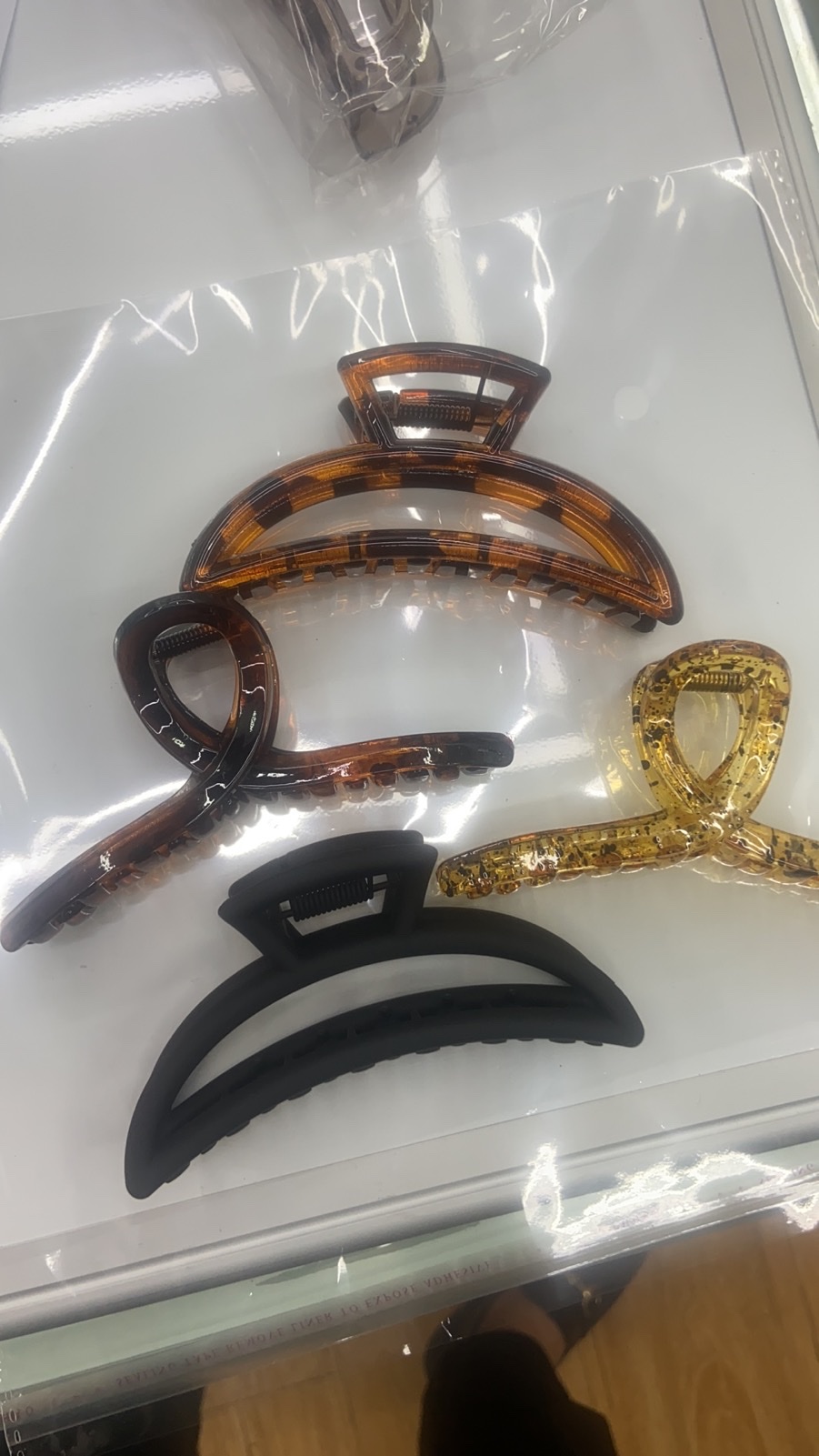 The latest Pc plastic ring-shaped plastic clip, ponytail clip, leather lacquer hair clip, Hua Hin accessories 125 Specification image