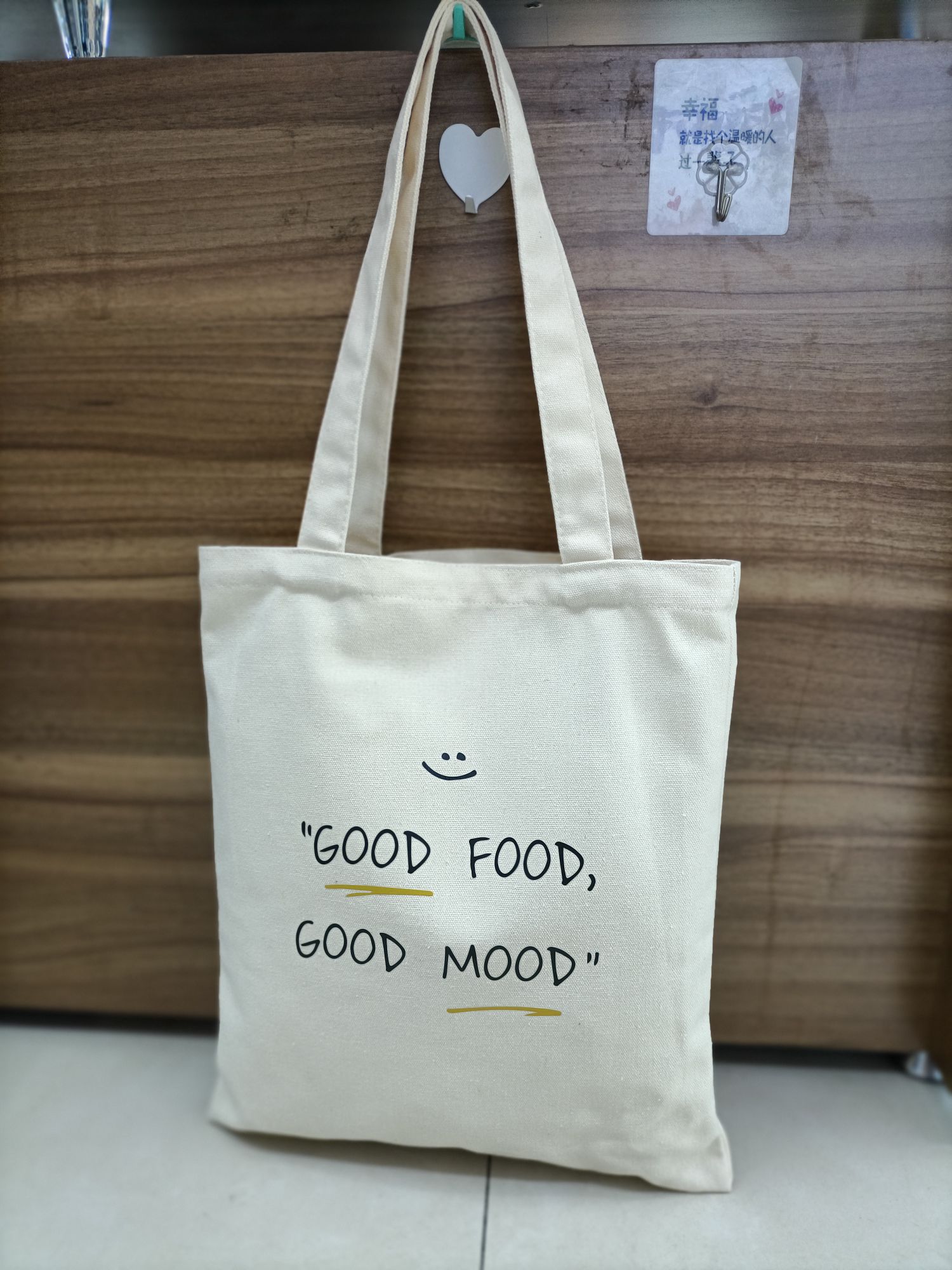 Simple canvas bag, single-shoulder backpack, printed handbag. We support custom advertising, gift and promotional bags based on provided pictures and samples detail image 3