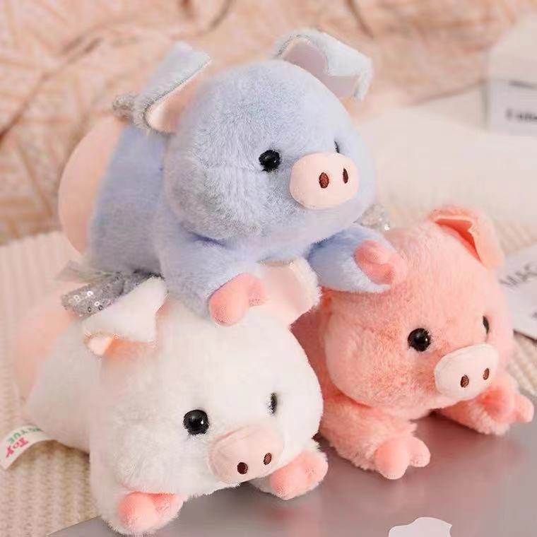 A wonderful plush toy for climbing pigs