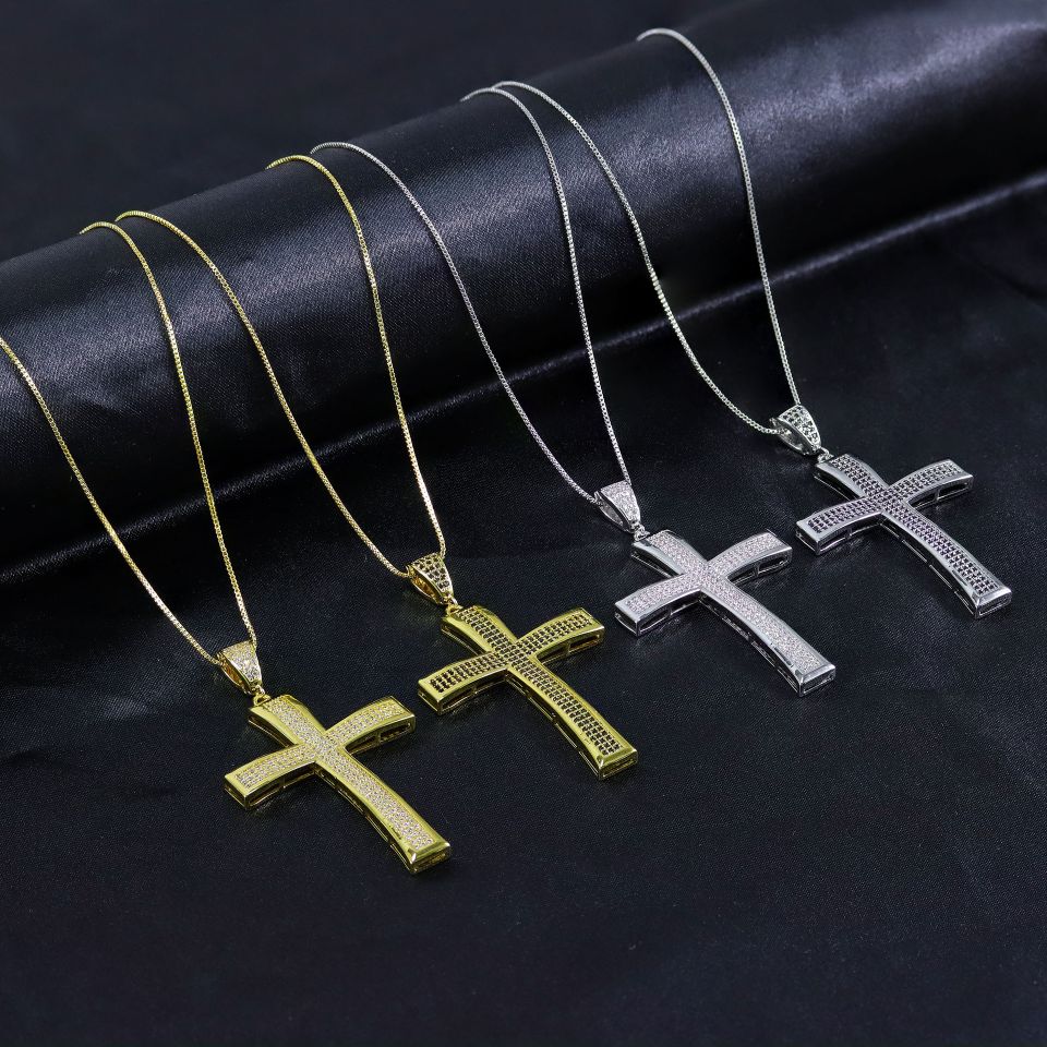 European and American hip-hop men and women's powerful full-diamond cross pendant Cuban chain necklace accessories detail image 2