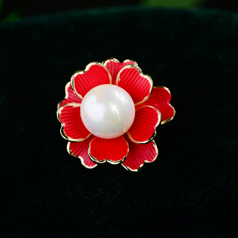 Korean-style fashionable casual fashion trend flower brooch, versatile creative fashion accessory, personalized small collar pin, personalized style Korean-style fashionable casual fashion trend flower brooch, versatile creative fashion accessory, personalized small collar pin, personalized style