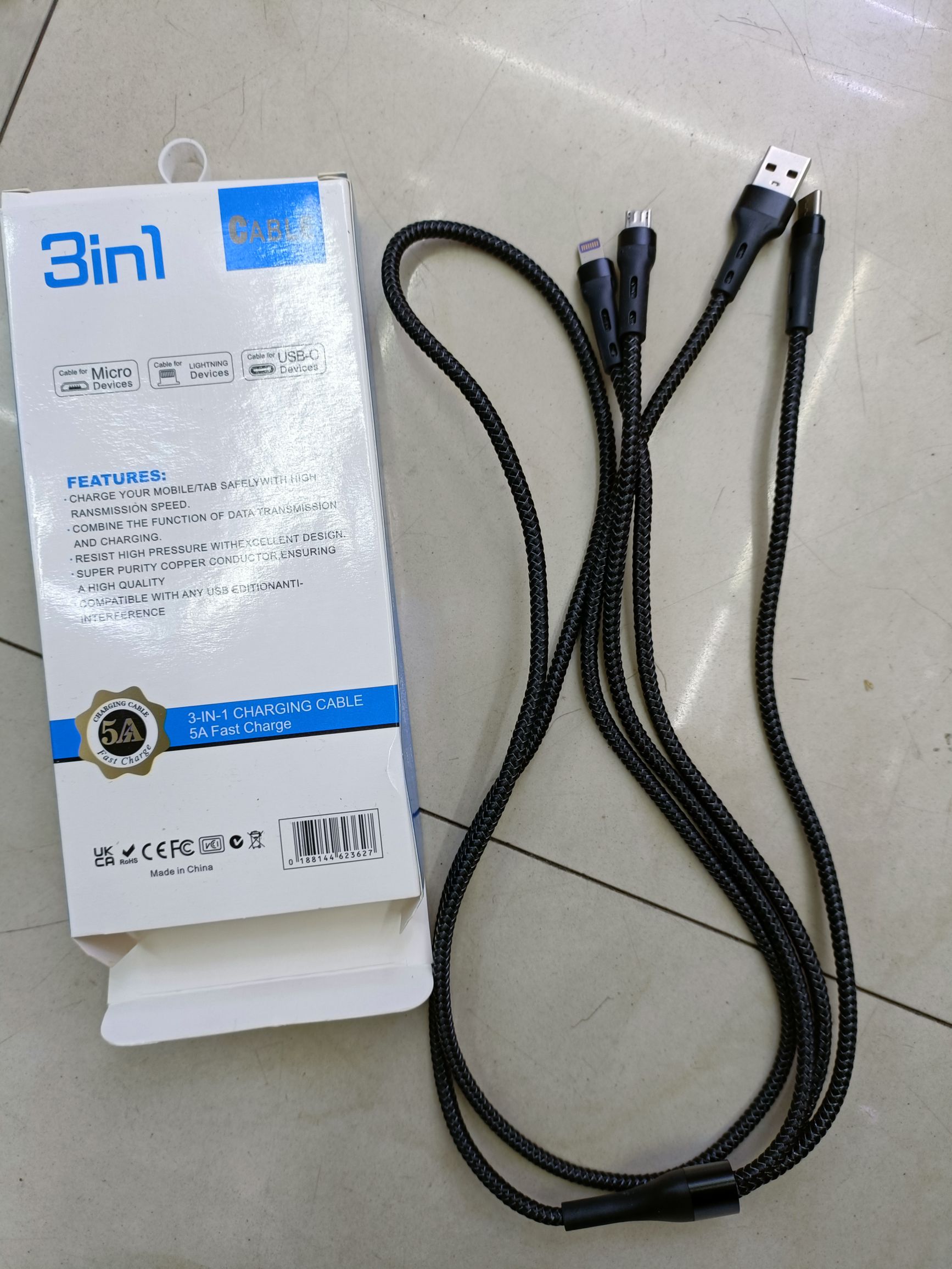 1.3-meter nylon fast charging one drag three data cables detail image 2