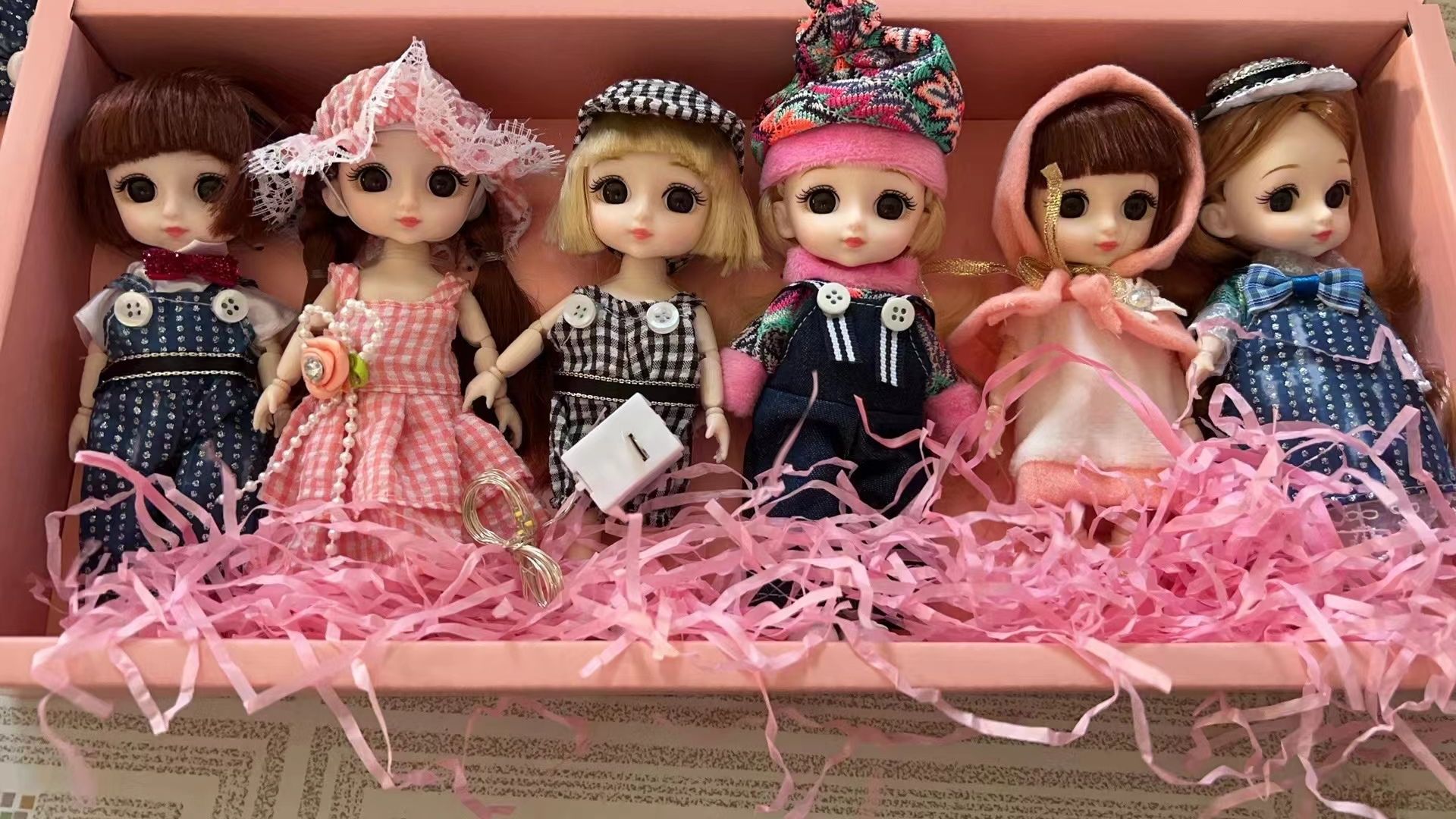 娃娃/女孩玩具/关节娃娃细节图