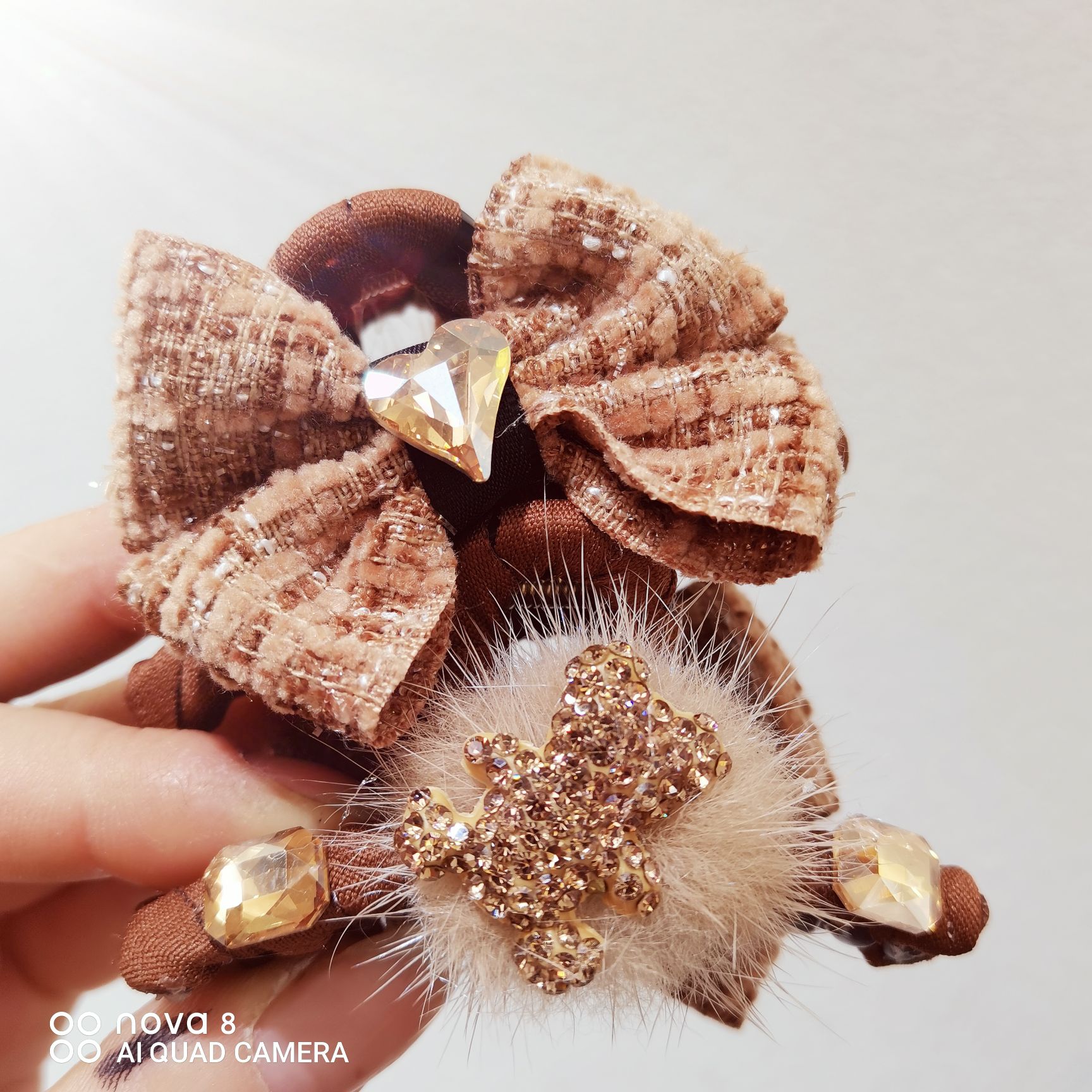 小香风咖色系满钻中爪