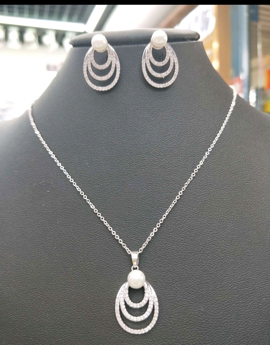 Golden Dream Beauty's Light Luxury Fashion Trend bestseller, a large circle of trendy fashion chain TL-25 Application Scenario