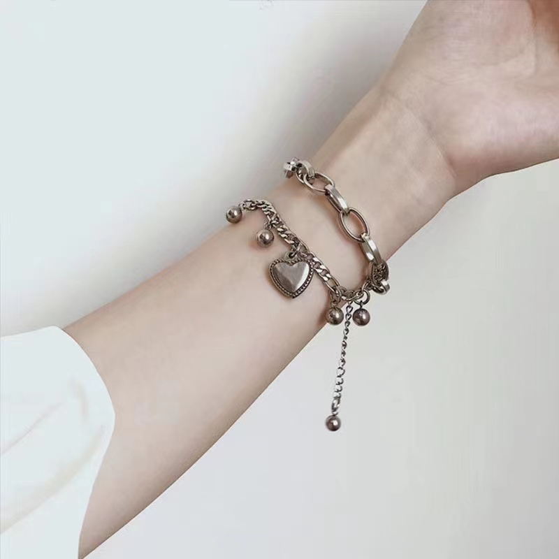 Super cool heart-shaped bear double-layer bracelet, retro and cold style, female Instagram student best friend bracelet, versatile couple accessories detail image 1