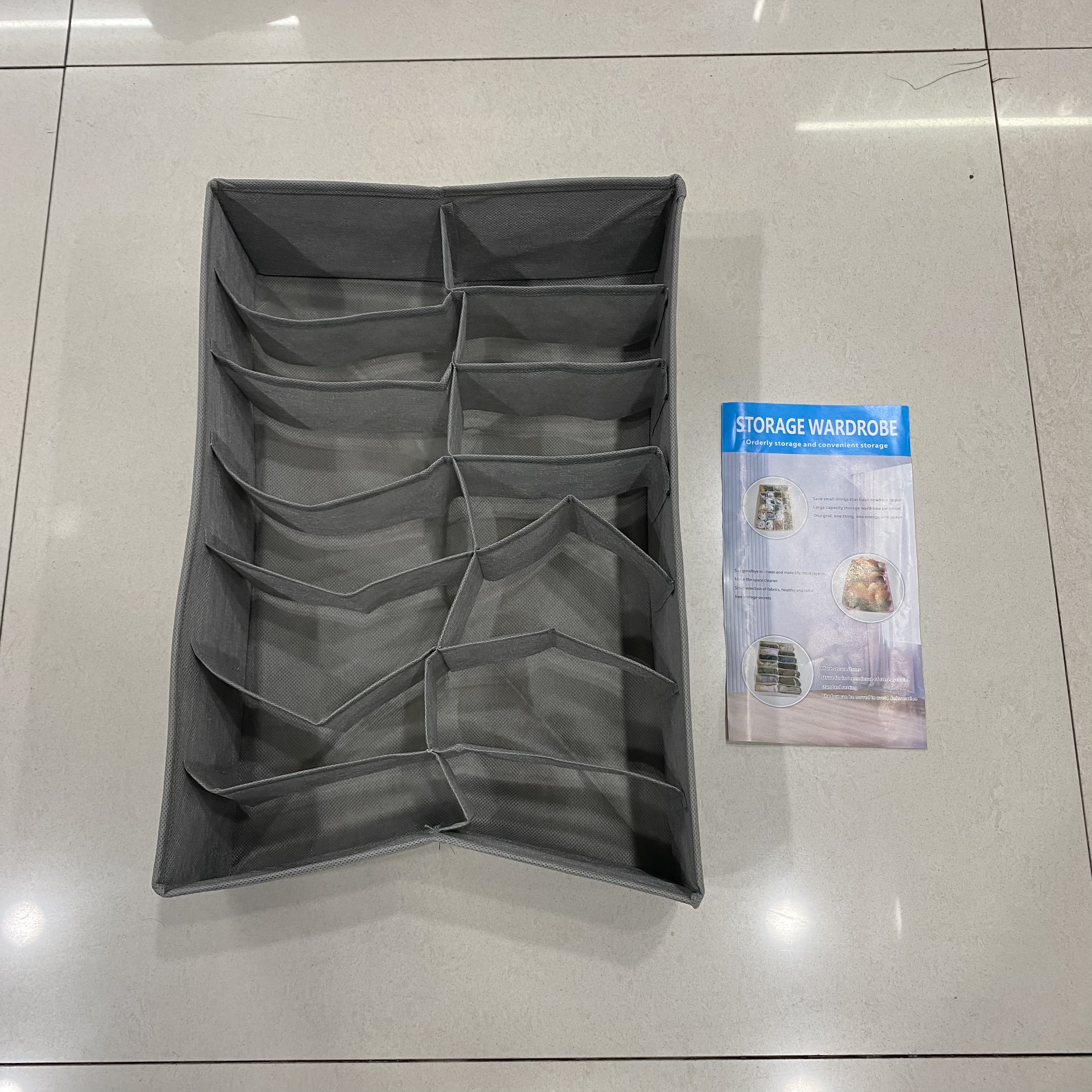 14-compartment underwear storage box