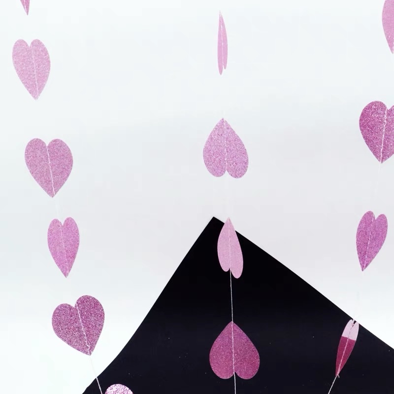 Heart-shaped paper string Application Scenario