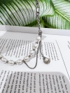 The 2022 new French collarbone chain OT buckle Goddess necklace is simple and versatile, with a novel and original commuting style Application Scenario