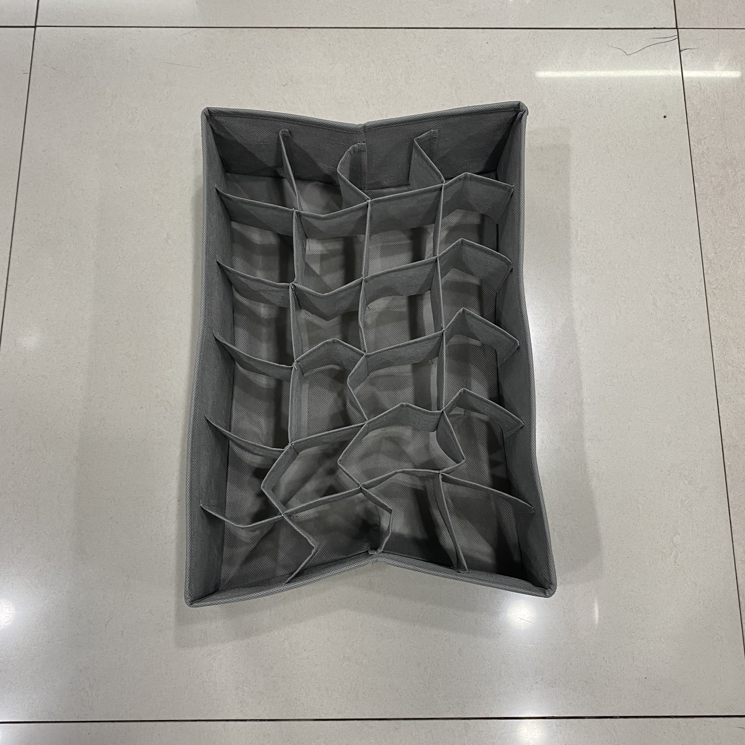 24-compartment sock storage box Specification image