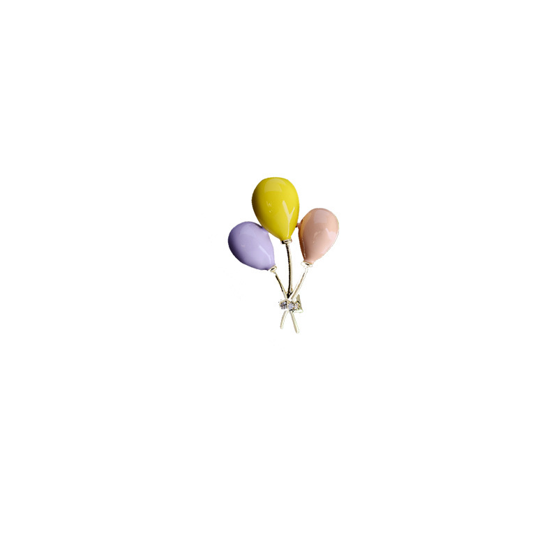 019 Korean version fashionable, elegant and cute ladies' brooch, creative and elegant declaration of love balloon, fun pin, simple clothing accessory, personalized unisex accessory Application Scenario