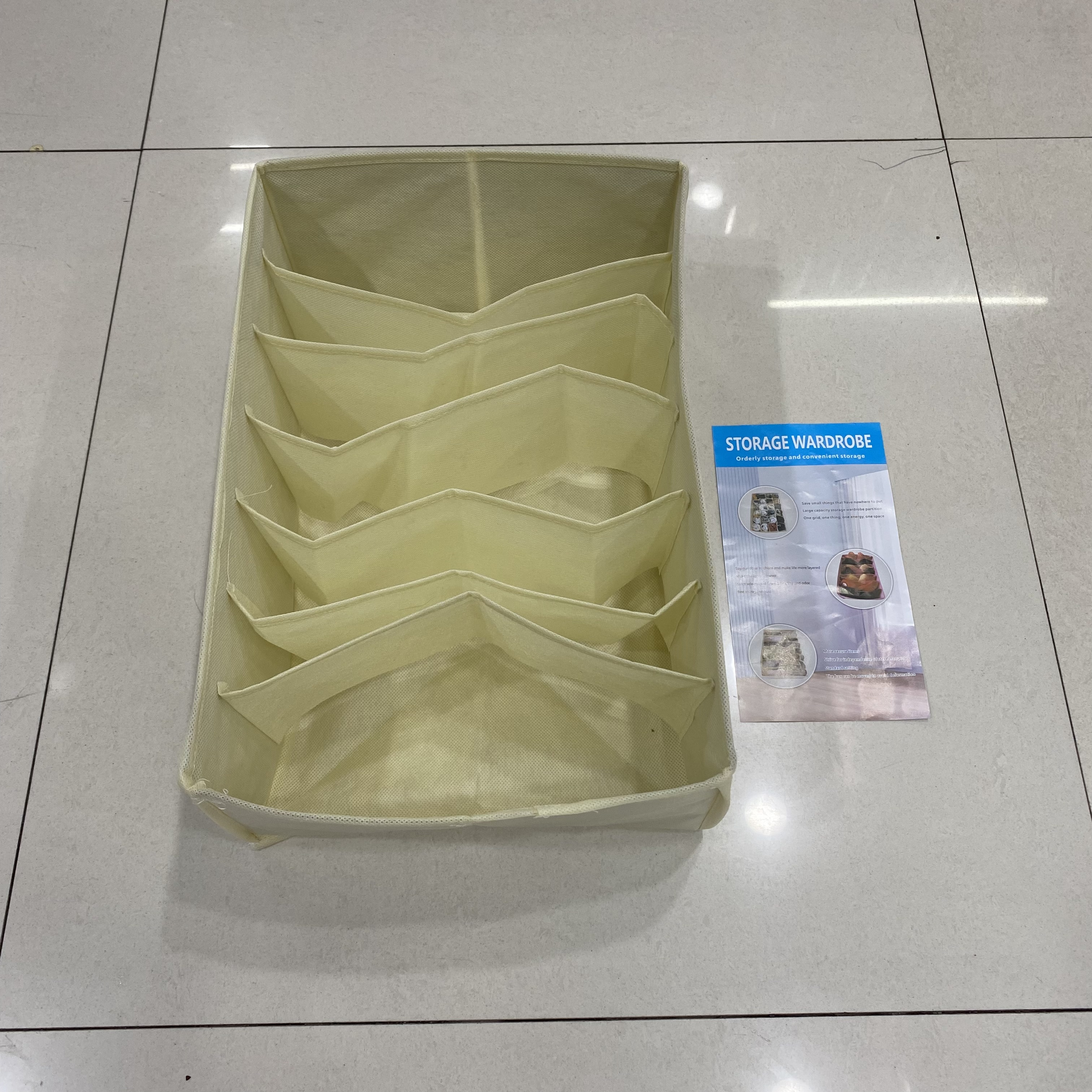 7-compartment underwear storage box Specification image