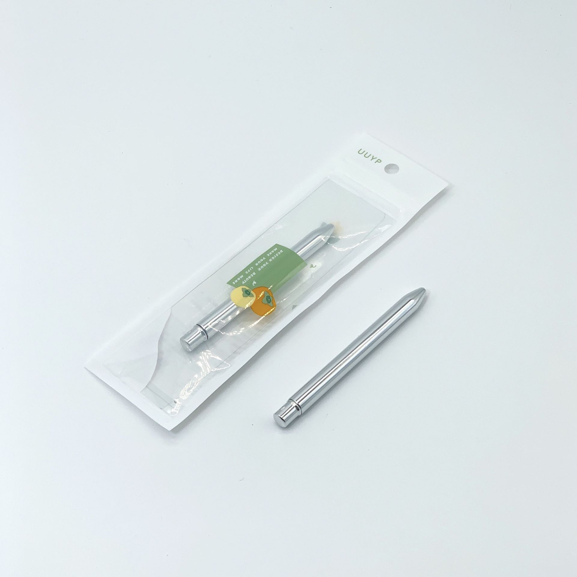周末花园系列便携伸缩唇刷