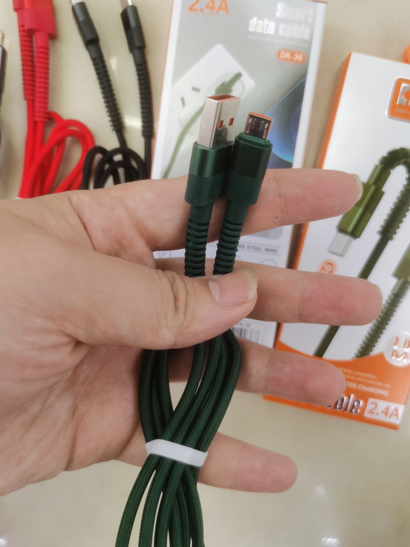 Weave long-tail mobile phone data cables detail image 5