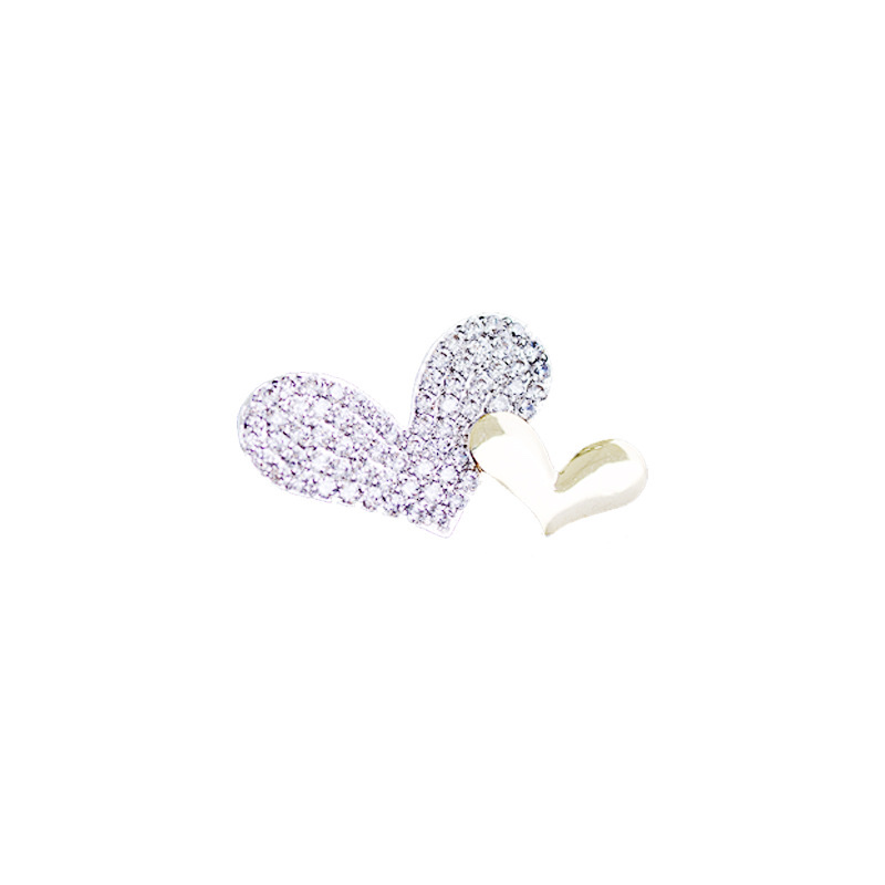 030 Korean version fashionable and elegant Ginkgo leaf trendy European and American style round brooch cute, simple and individual fashionable and cute women's accessory clothing accessory brooch Application Scenario