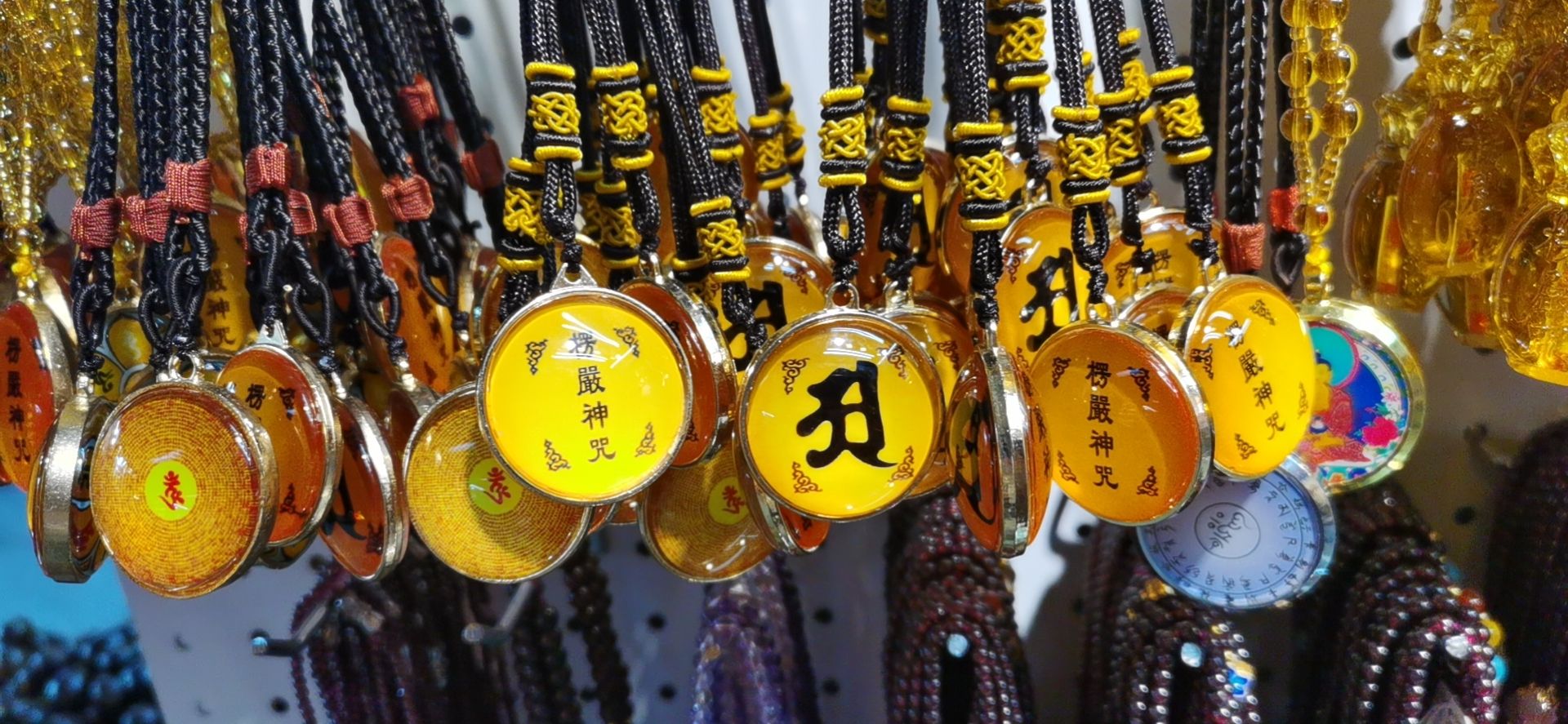 义乌市鹤莲文化用品有限公司工艺品之吊坠系列，可结缘05一5