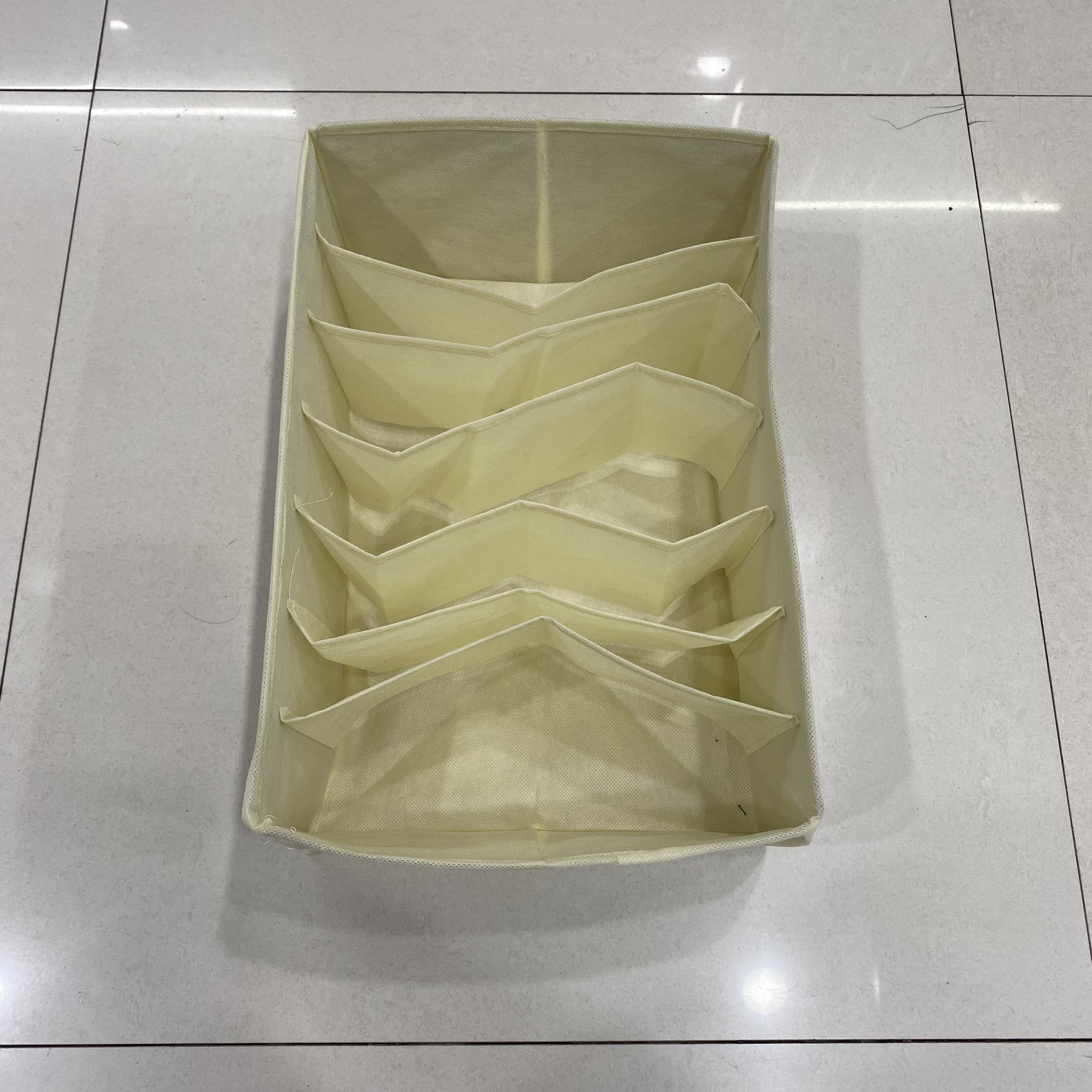 7-compartment underwear storage box details Picture