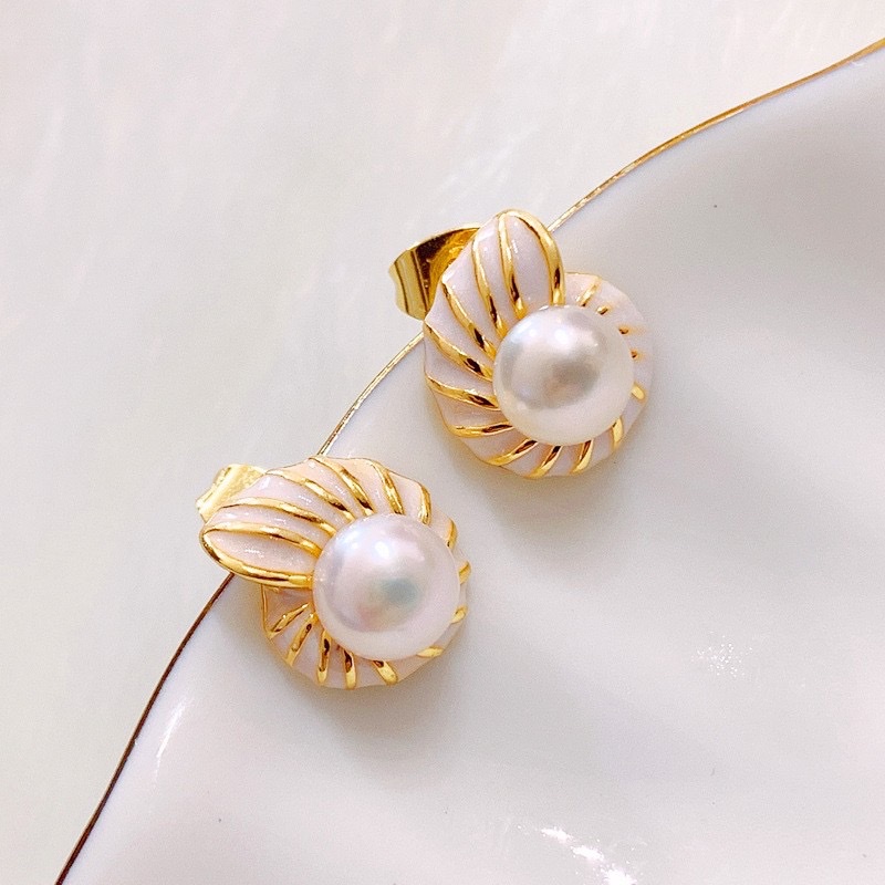 雅思比黛新款气质个性小海螺耳钉小众设计感天然淡水珍珠耳环耳饰^_^