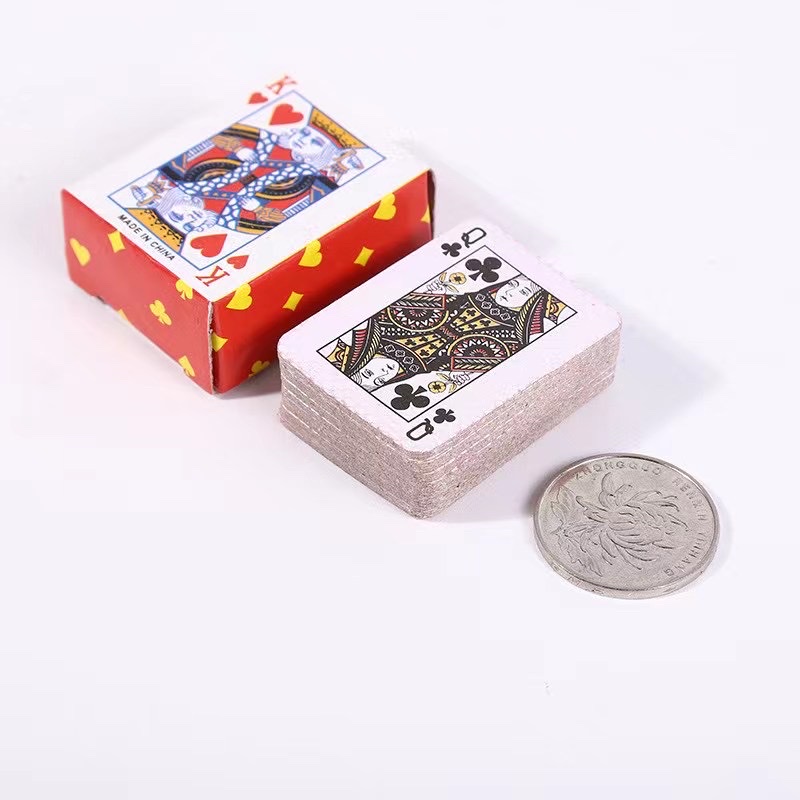 扑克牌/迷你扑克牌白底实物图