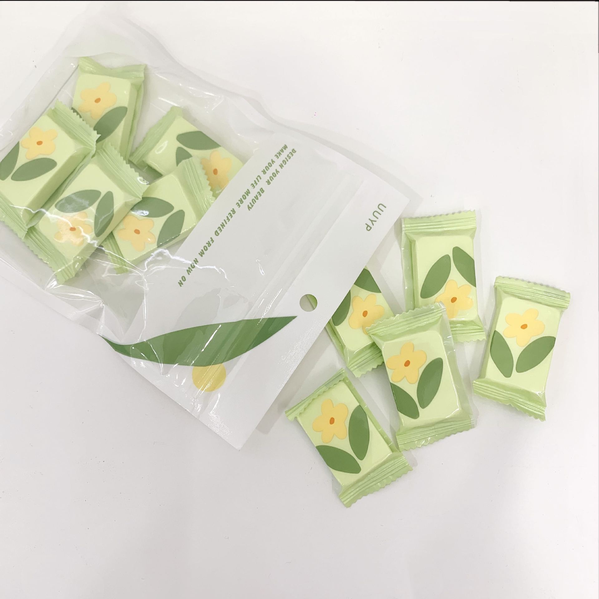 Compressed towel, disposable face towel, 10 pieces, non-woven fabric white square towel, disposable square towel, facial cleansing cotton soft towel, facial cleansing towel detail image 3