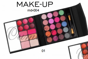 Leather bag eyeshadow