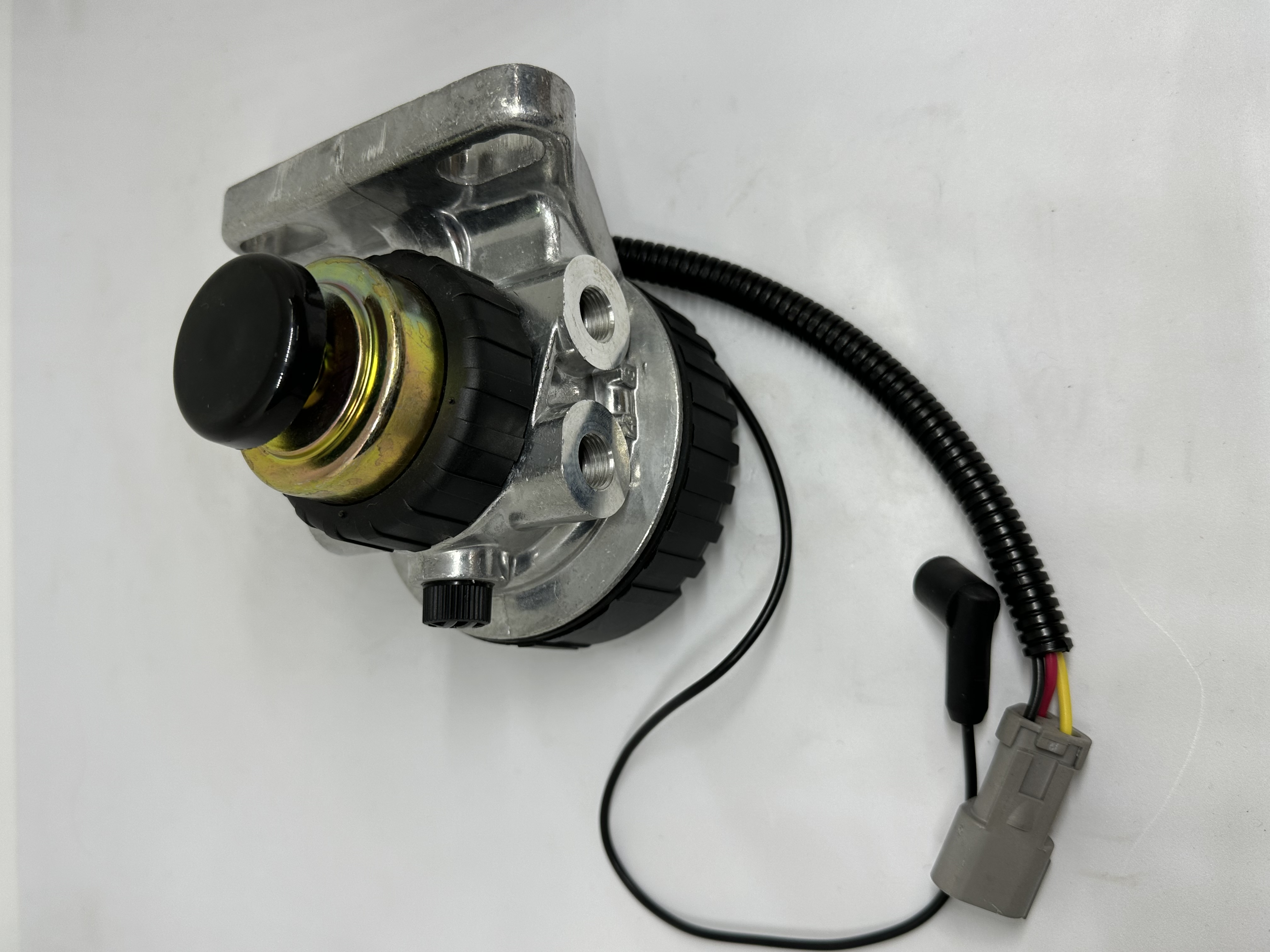 Diesel filter base for construction machinery parts with sensor wire RE541922 P551433 Specification image