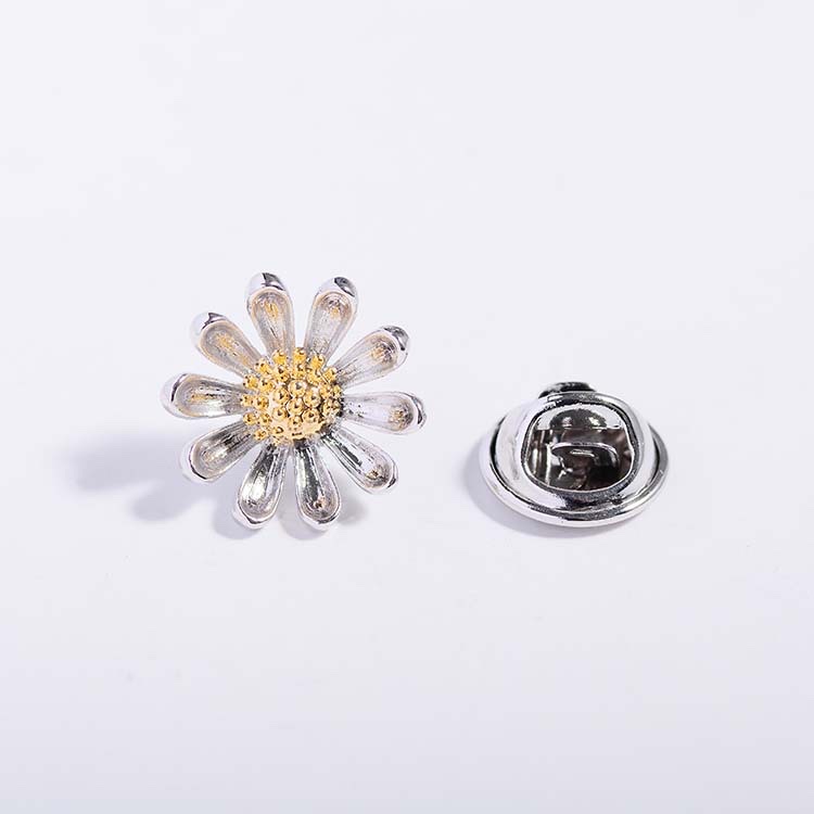 039 Korean version fashionable and elegant Daisy trend, European and American style round brooch, cute, simple and individual, fashionable and cute women's accessory clothing accessory brooch details Picture