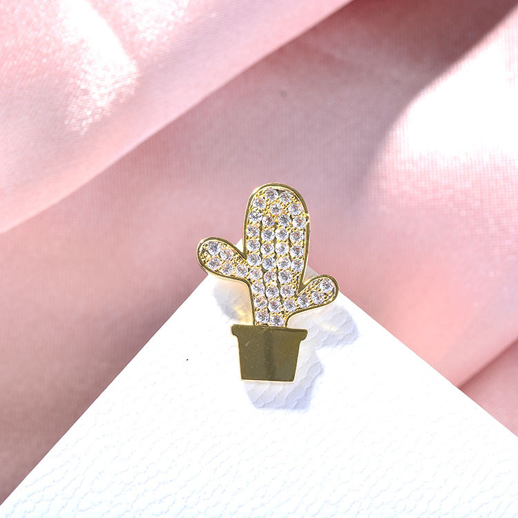 043 Korean version fashionable and elegant cactus trend European and American style round brooch Cute, simple and individual style fashionable and cute women's accessory clothing accessory brooch details Picture