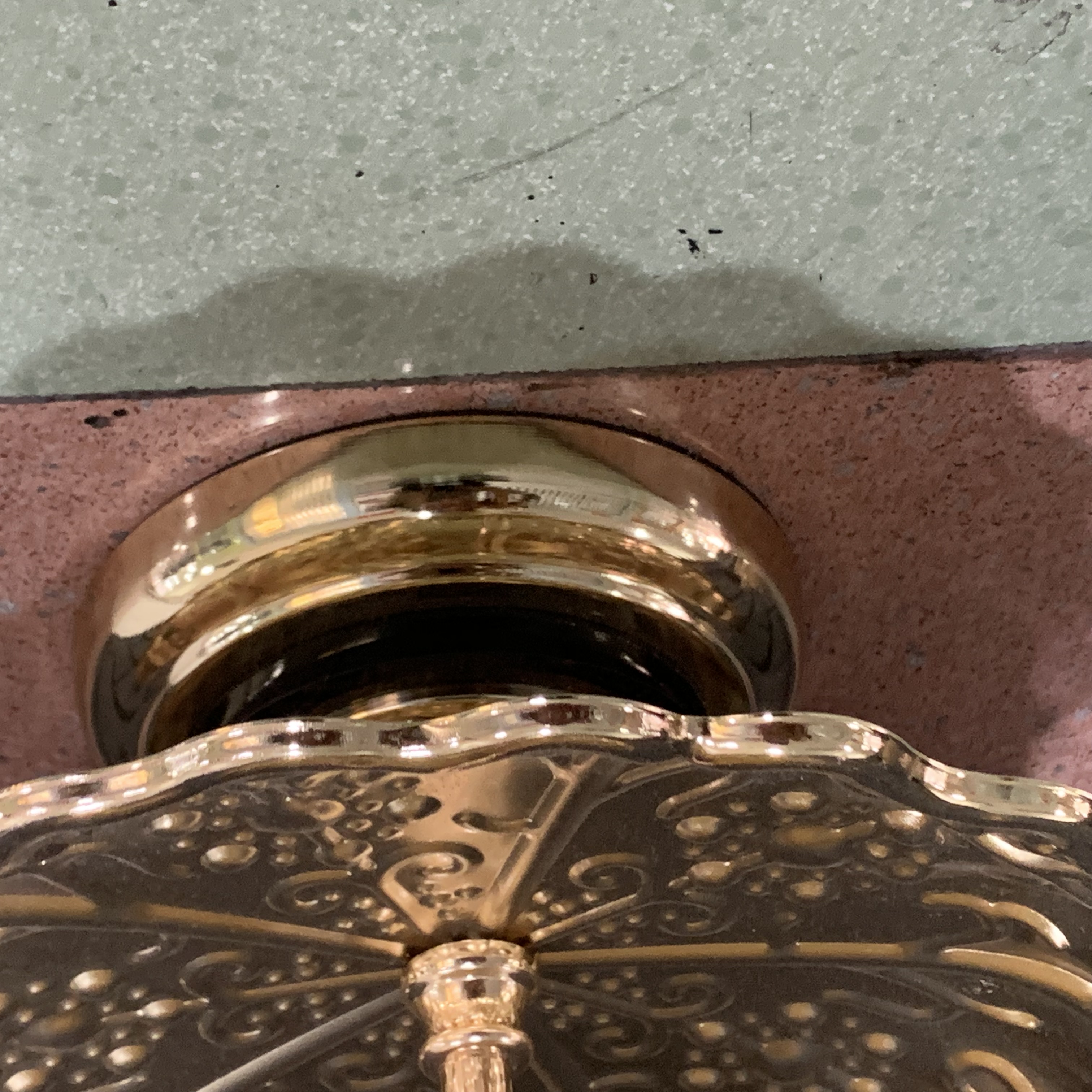 The light luxury style features a three-story fruit plate, a coffee table in the living room, a dessert and snack plate, a candy plate, and a dessert plate at the front desk details Picture