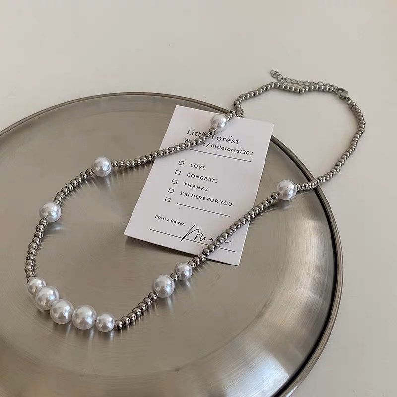 Stainless steel pearl necklace, retro patchwork titanium steel chain necklace, men's and women's metal style pearl hip-hop collarbone chain