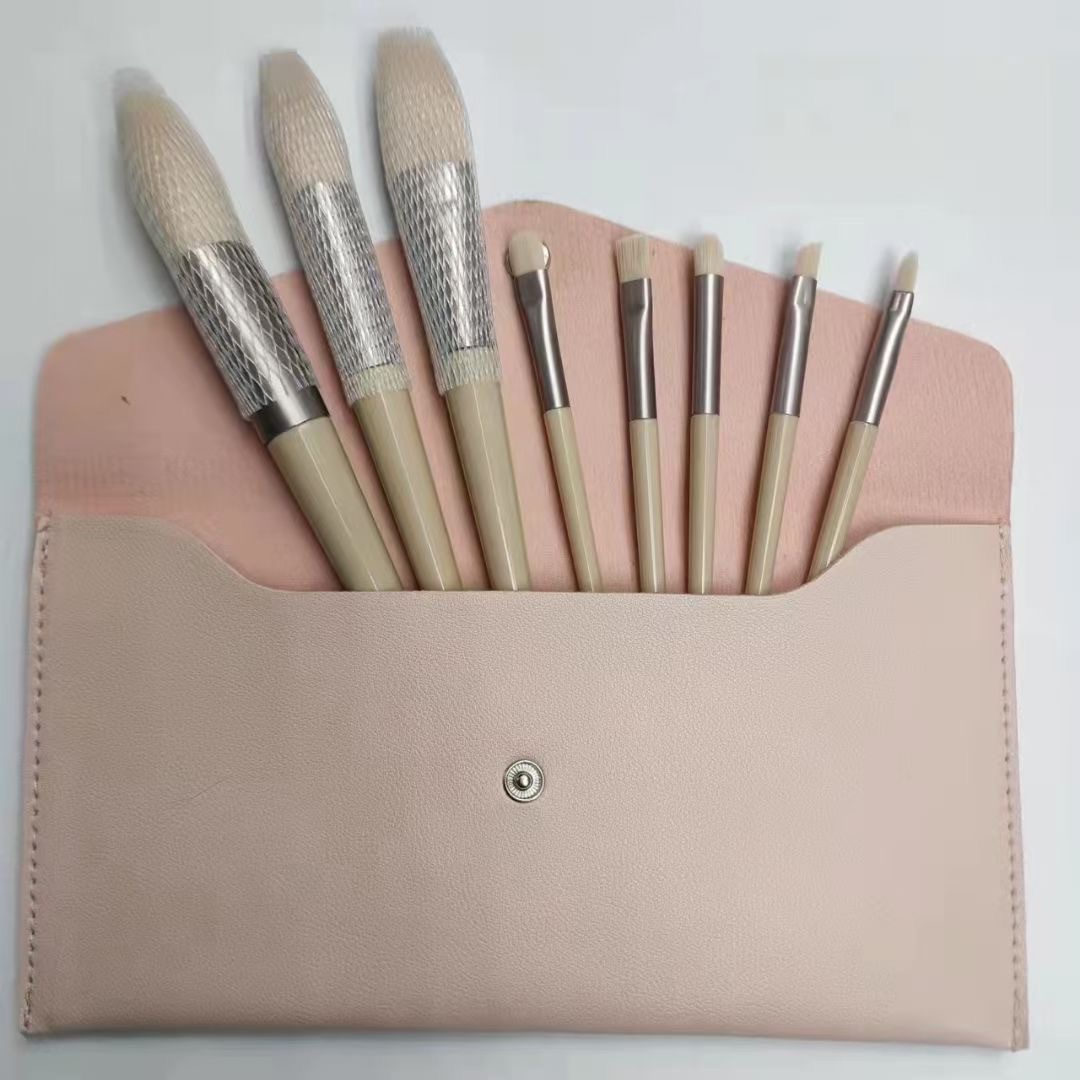 Makeup Brush Set With Bag full figure