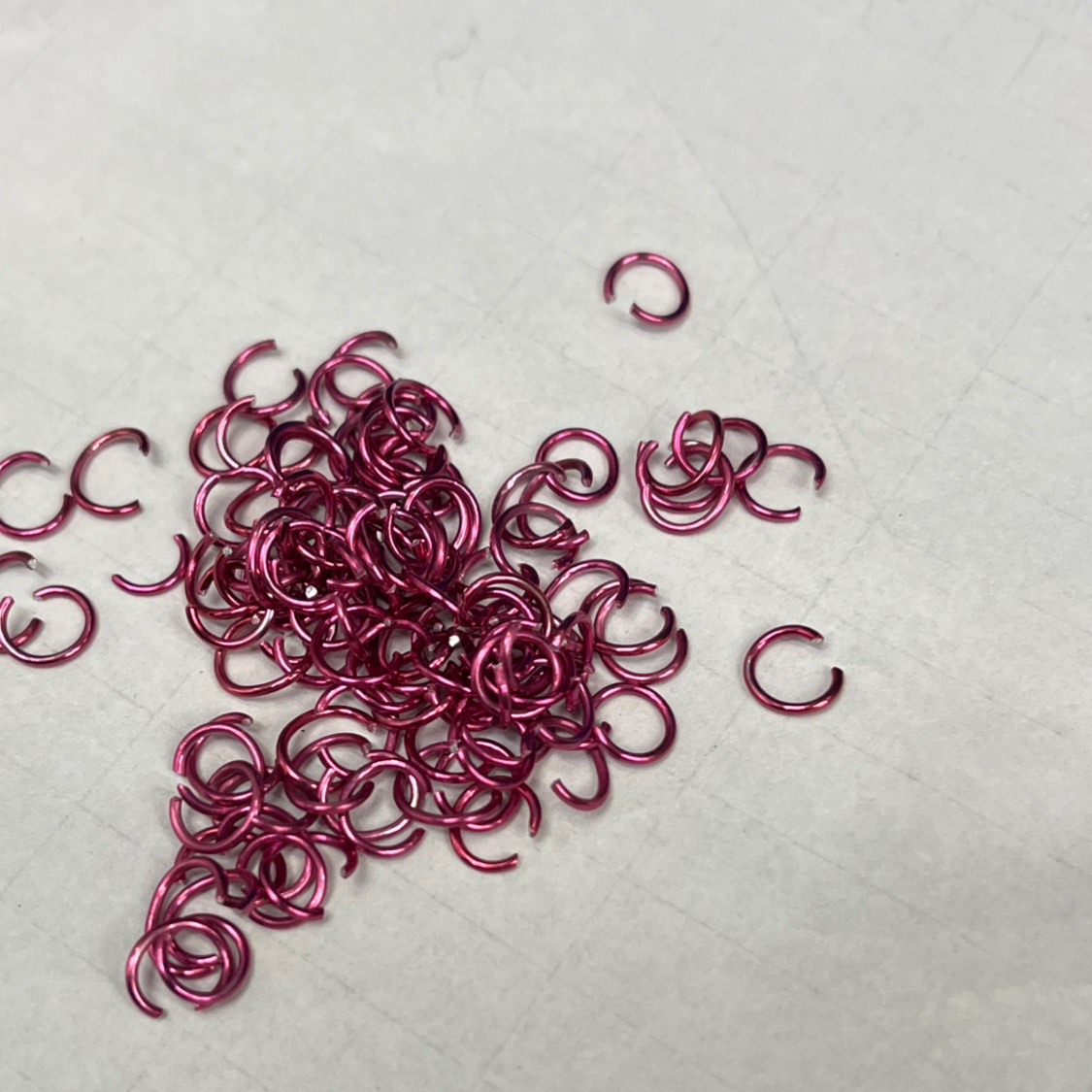 0.8mm*6mm和1.0mm*8和1.0mm*10mm现货玫红色铝圈装饰圈氧化铝玫红色现货可定制尺寸颜