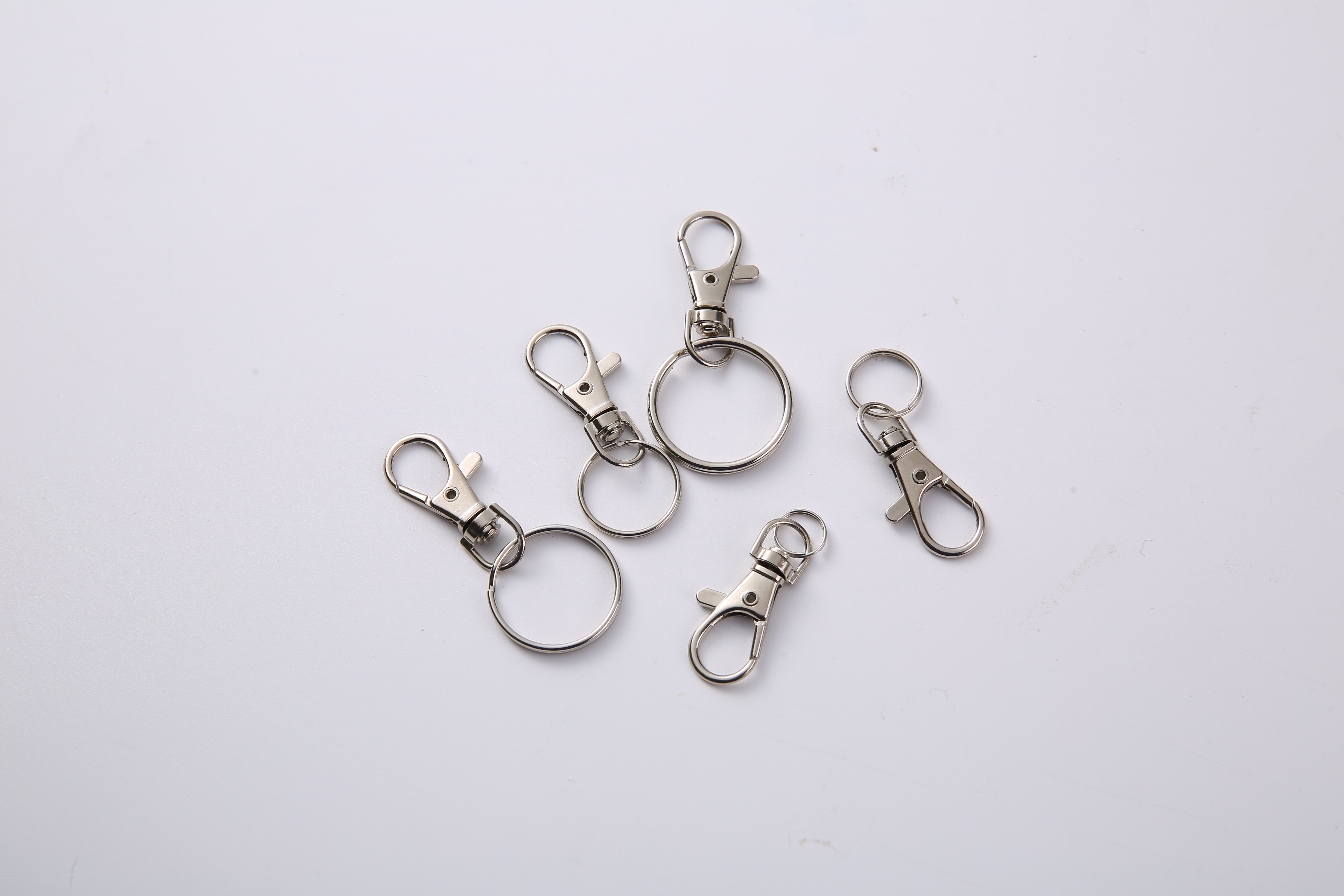 Clothing accessories, luggage and accessories, Yiwu wholesale market, keychains Specification image