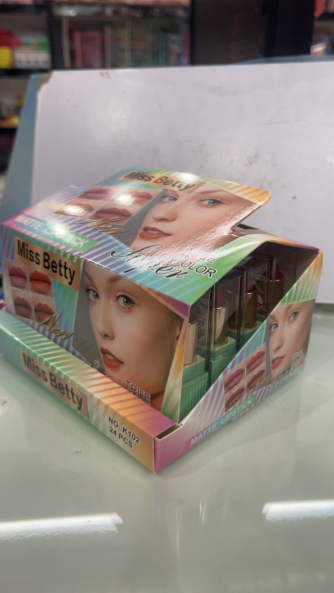 口红产品图