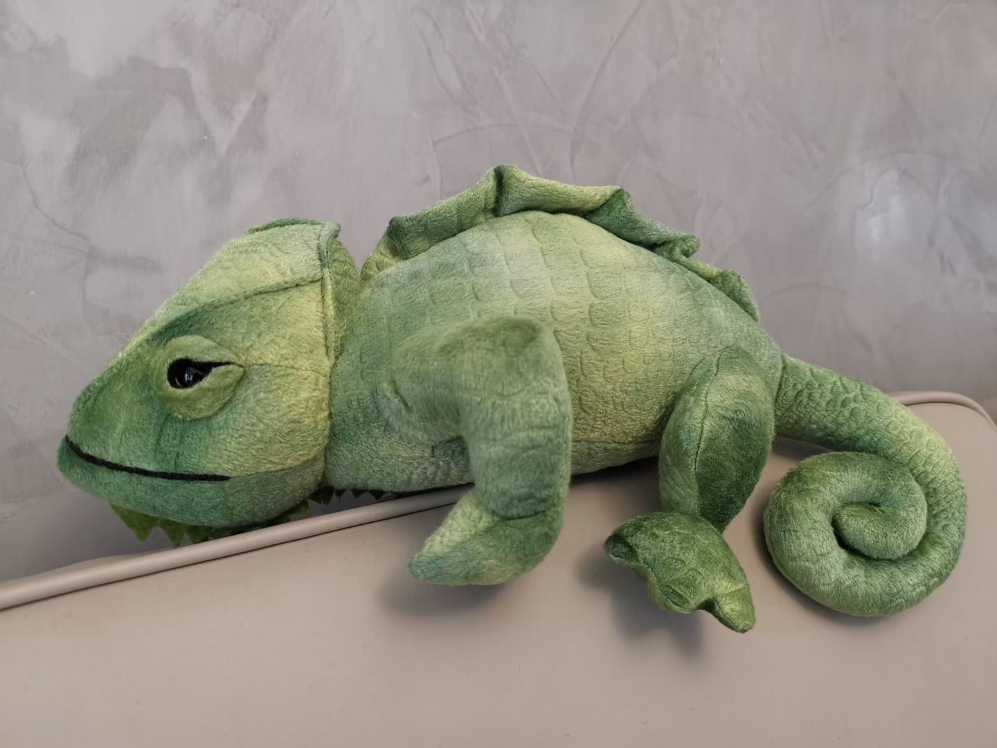 Simulation dinosaur figurines, pu dolls, claw machines, Tyrannosaurus rex, Triceratops, chameleons, boy gifts, plush toys details Picture