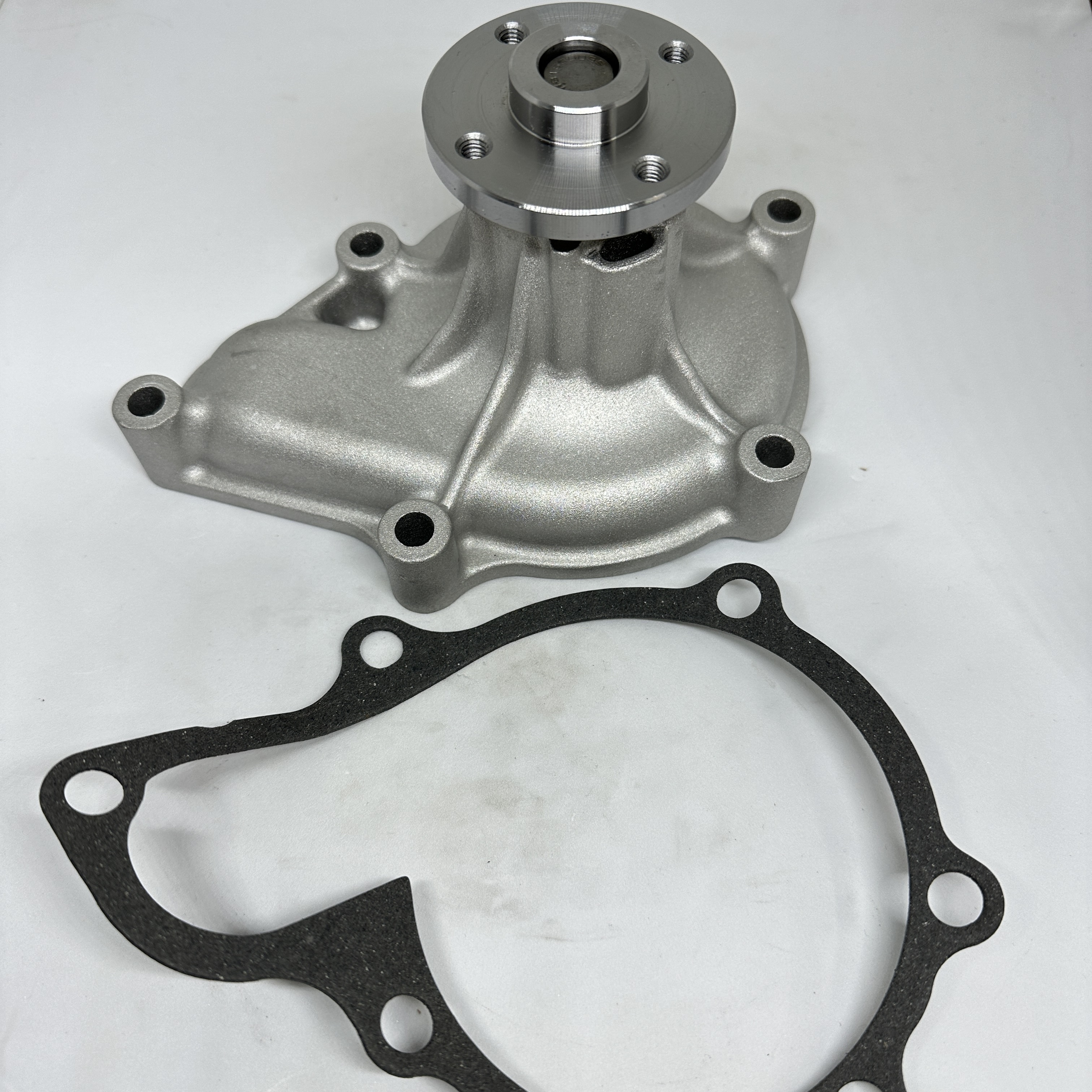 Cooling water pump for small tractor lawn mower 1J700-73030 Item Picture