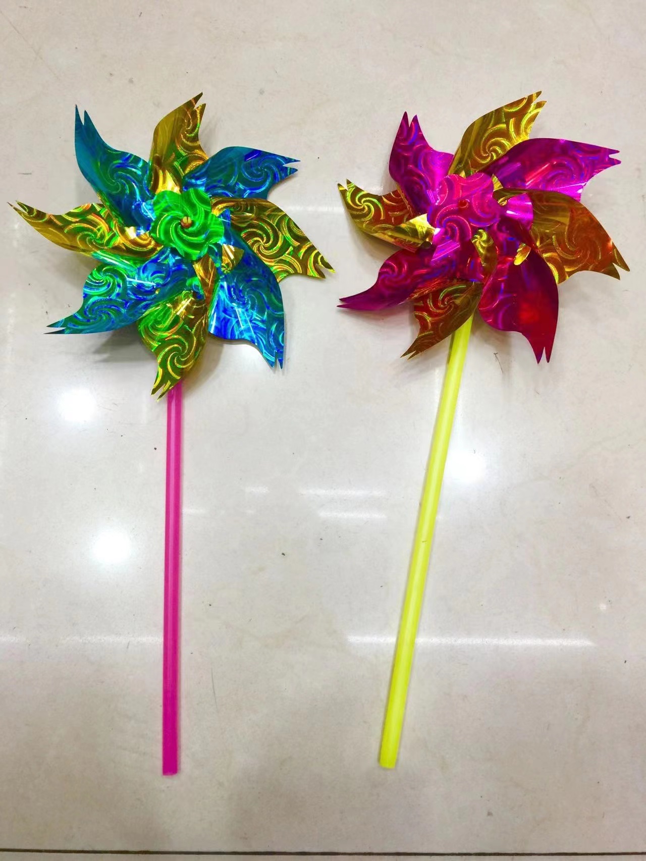 Two-color small windmill
