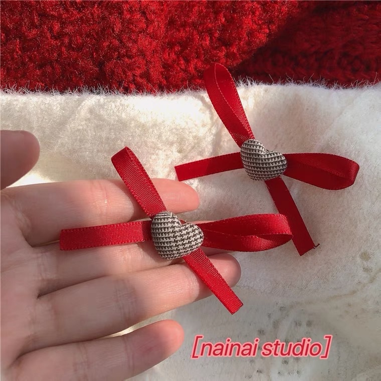 Red Christmas butterfly earrings, stud earrings, long pearl stud earrings, unique design sense for women in autumn and winter, niche and high-end style earrings, Internet celebrity to show off face, small ear thread earrings Item Picture