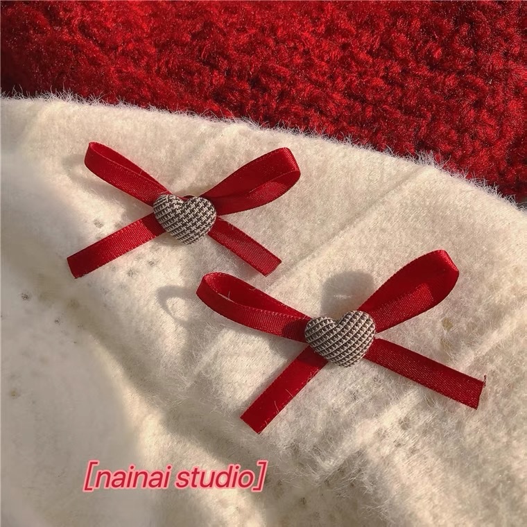 Red Christmas butterfly earrings, stud earrings, long pearl stud earrings, unique design sense for women in autumn and winter, niche and high-end style earrings, Internet celebrity to show off face, small ear thread earrings details Picture