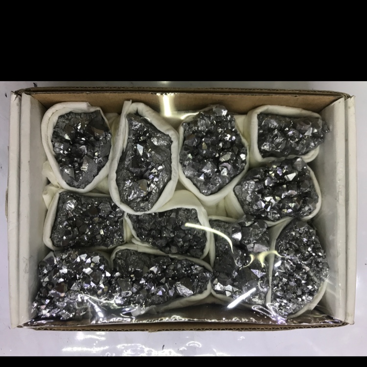 Crystal cluster details Picture
