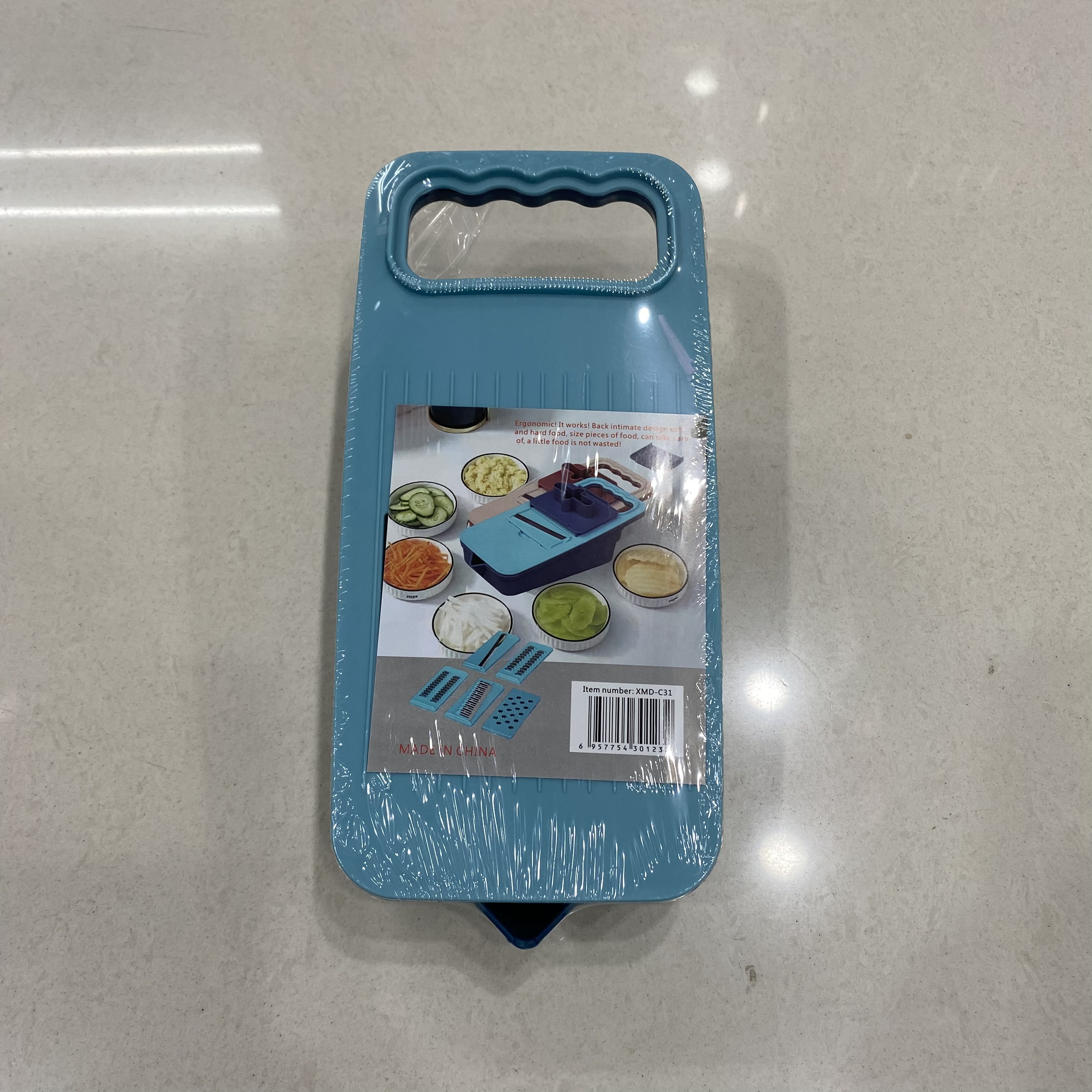 Household vegetable slicer: Kitchen potato shreds, radish shreds, cucumber peeler, and grater details Picture