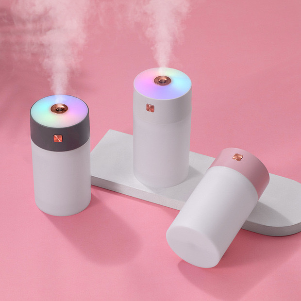 Small and mini fog volume aromatherapy car rainbow cup humidifier, car humidifier Specification image