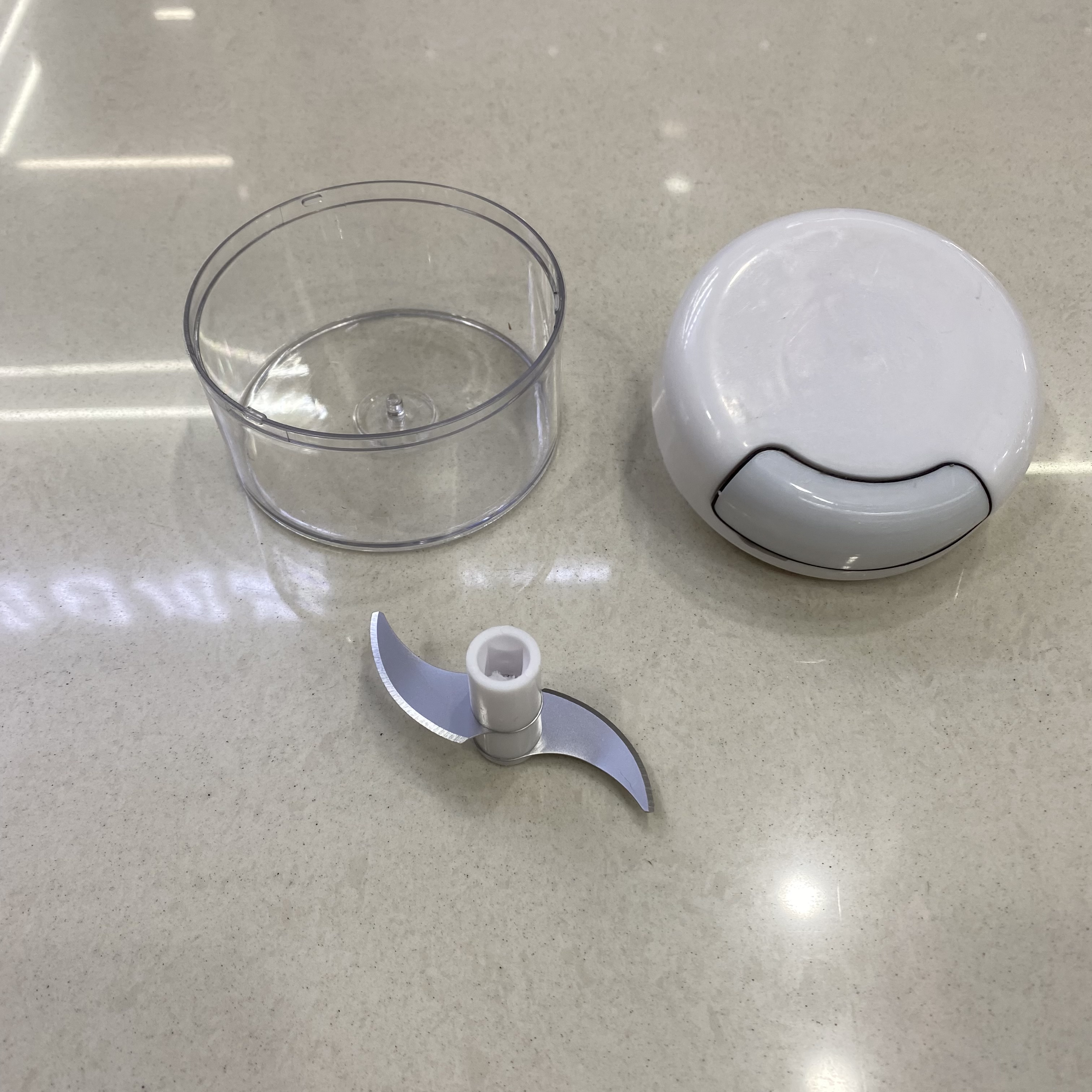 Mini garlic press, a perfect tool for mashing garlic paste, manual garlic puller, cutting and stirring garlic details Picture