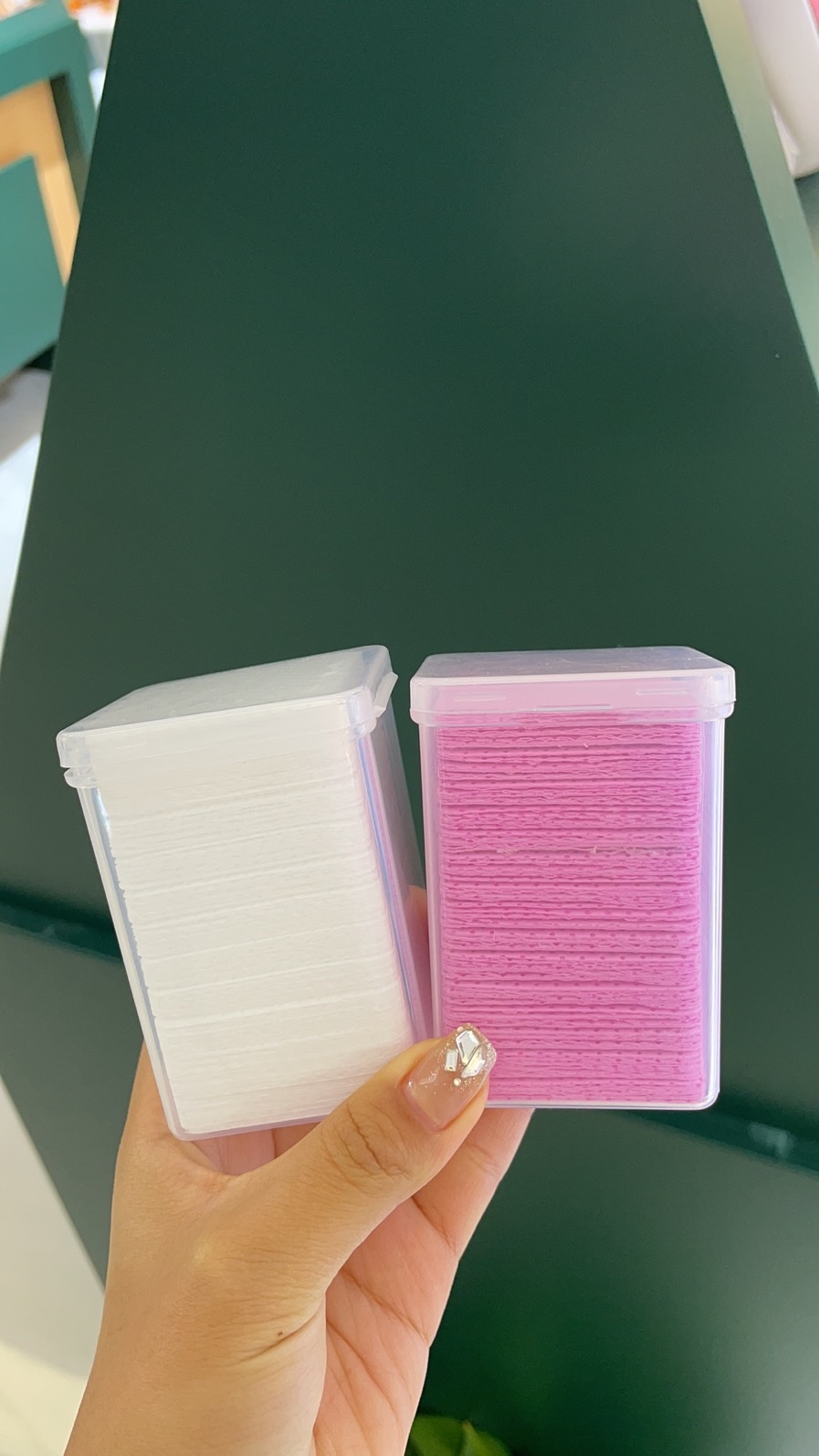 200 Pieces Of Box Cleaning Cotton Sheet Pink White Can Be Attached Logo Can Be Customized full figure