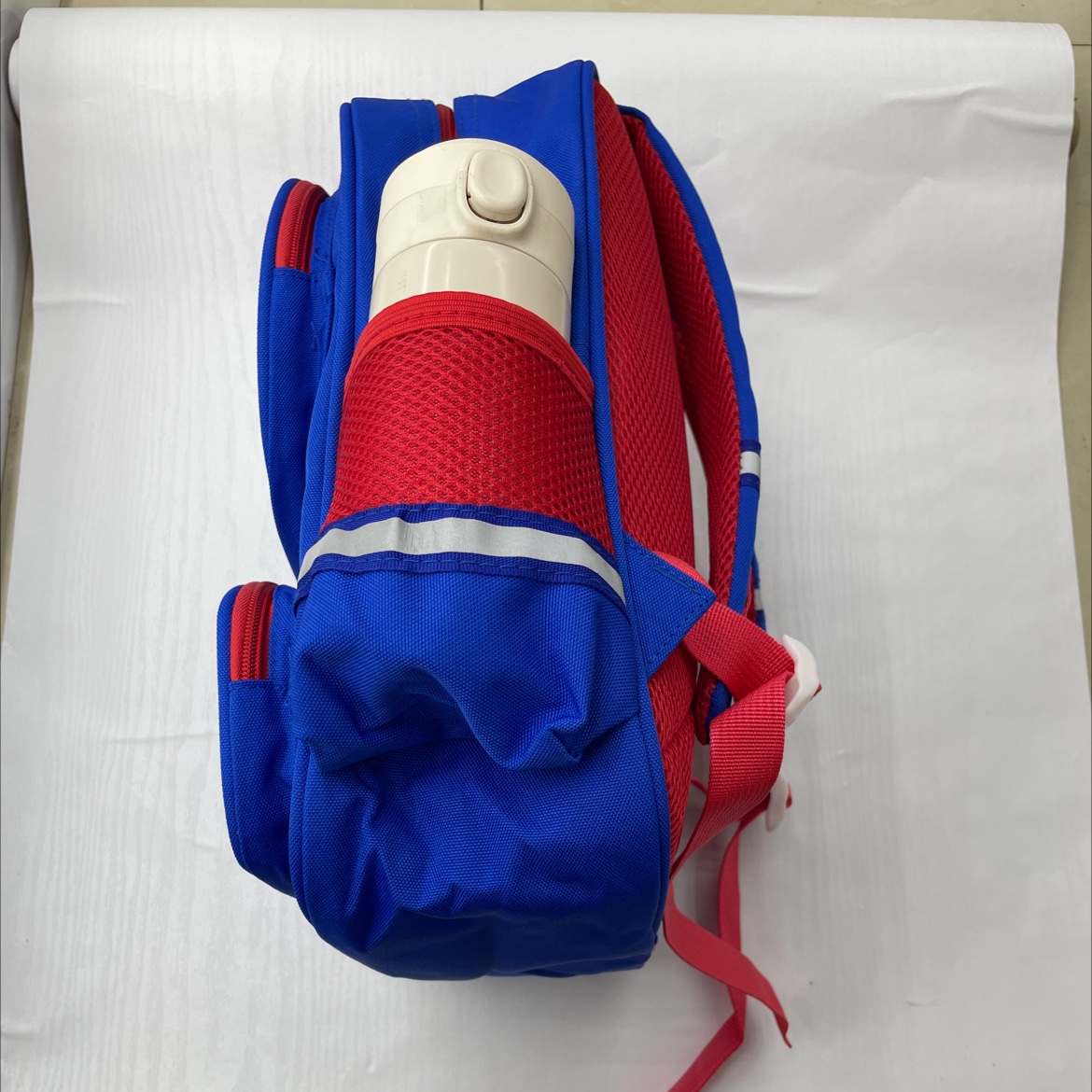 热销儿童书包/小学生/儿童护脊书包细节图